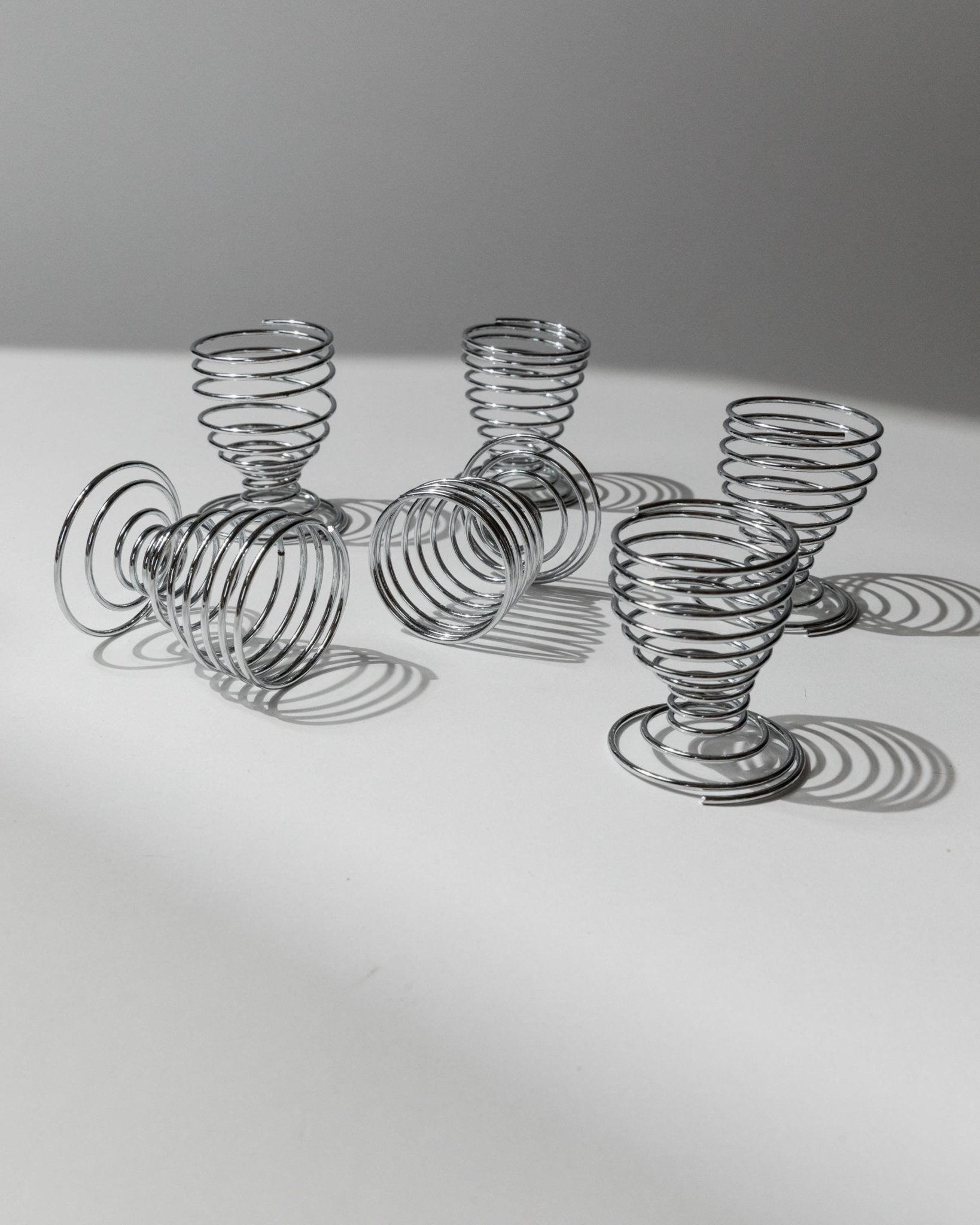 Set of 6 Vintage Egg Cups - Spiral made of Chrome Metal Timeless Space Age Design Italy 1970s - Gift Idea Retro, Elegant Table Decoration_Bottega Jacobs