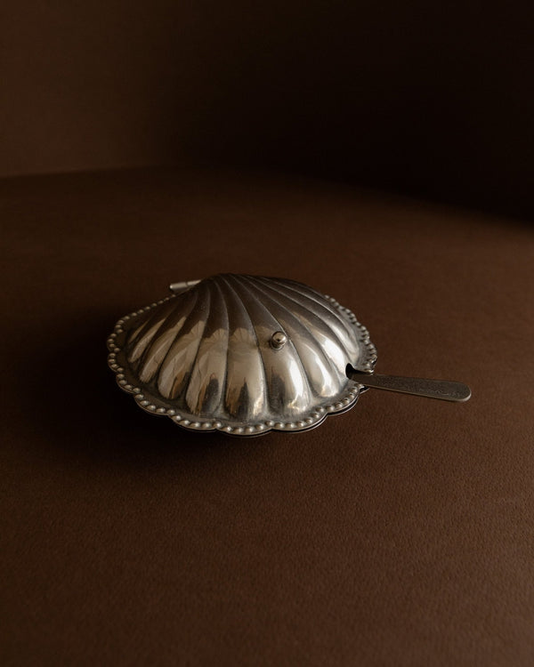 Silver - plated vintage butter, caviar or salt tin in shell shape - Italy 1950s - Noble vintage table decoration antique, elegant gift idea - Bottega Jacobs