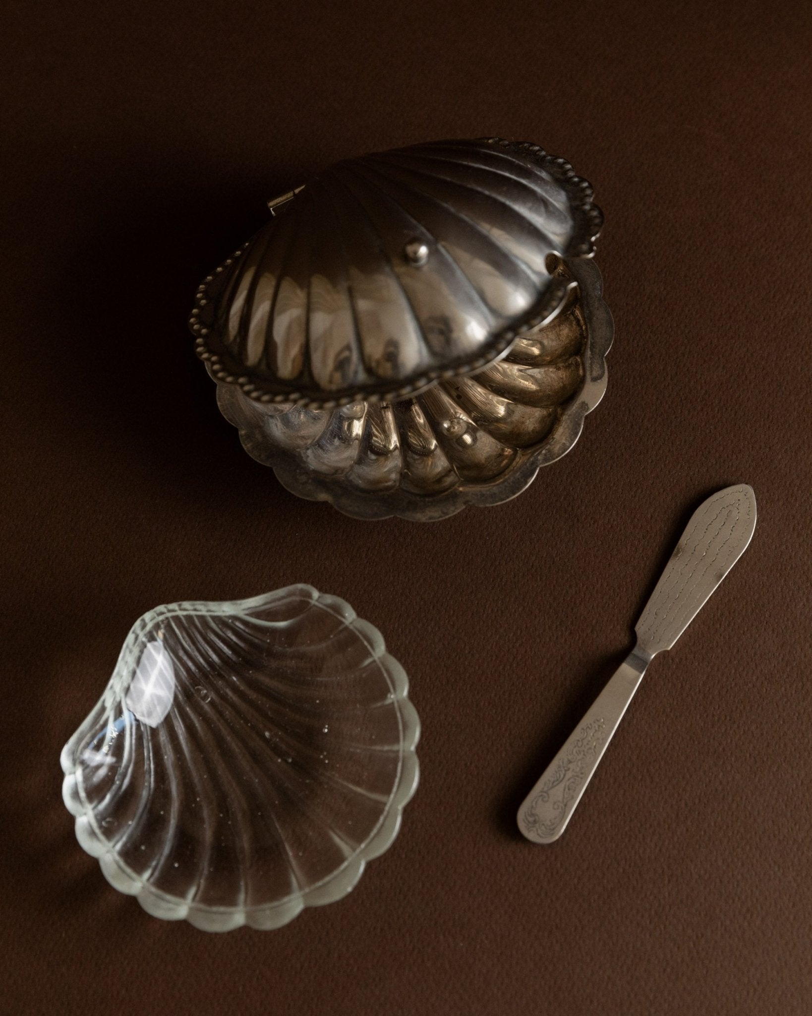 Silver - plated vintage butter, caviar or salt tin in shell shape - Italy 1950s - Noble vintage table decoration antique, elegant gift idea - Bottega Jacobs