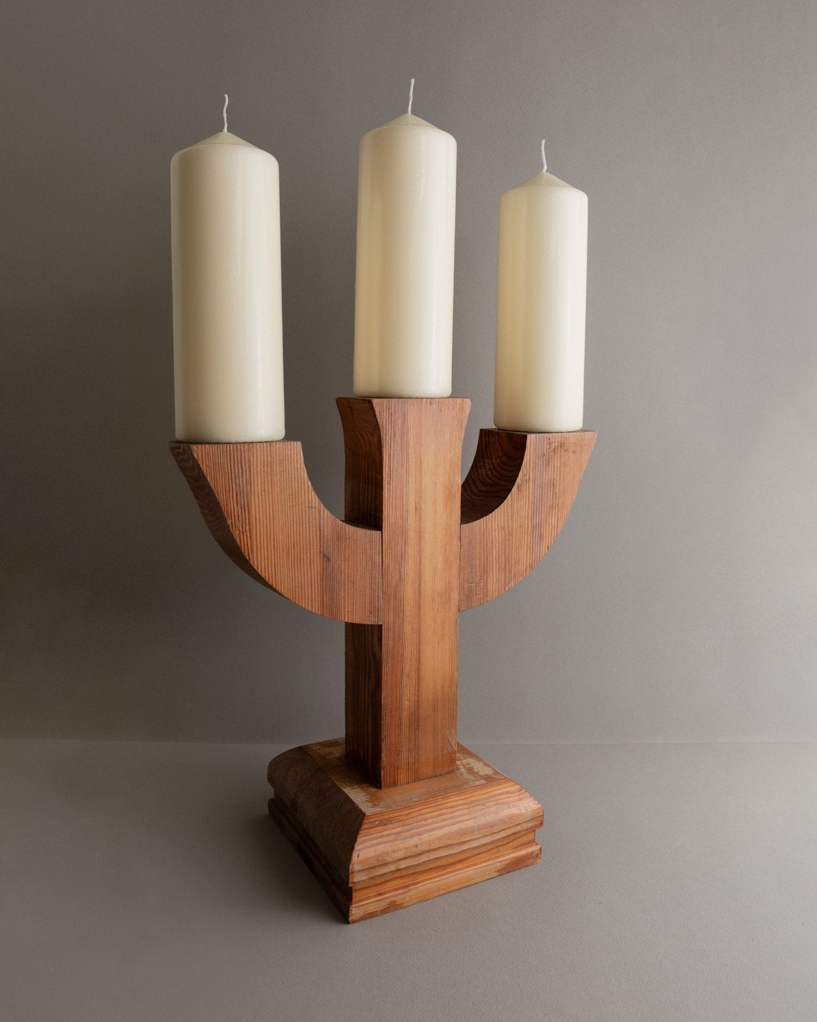 Solid candle holder made of wood - Made in Italy - Mid Century Design - 1950s_Bottega Jacobs