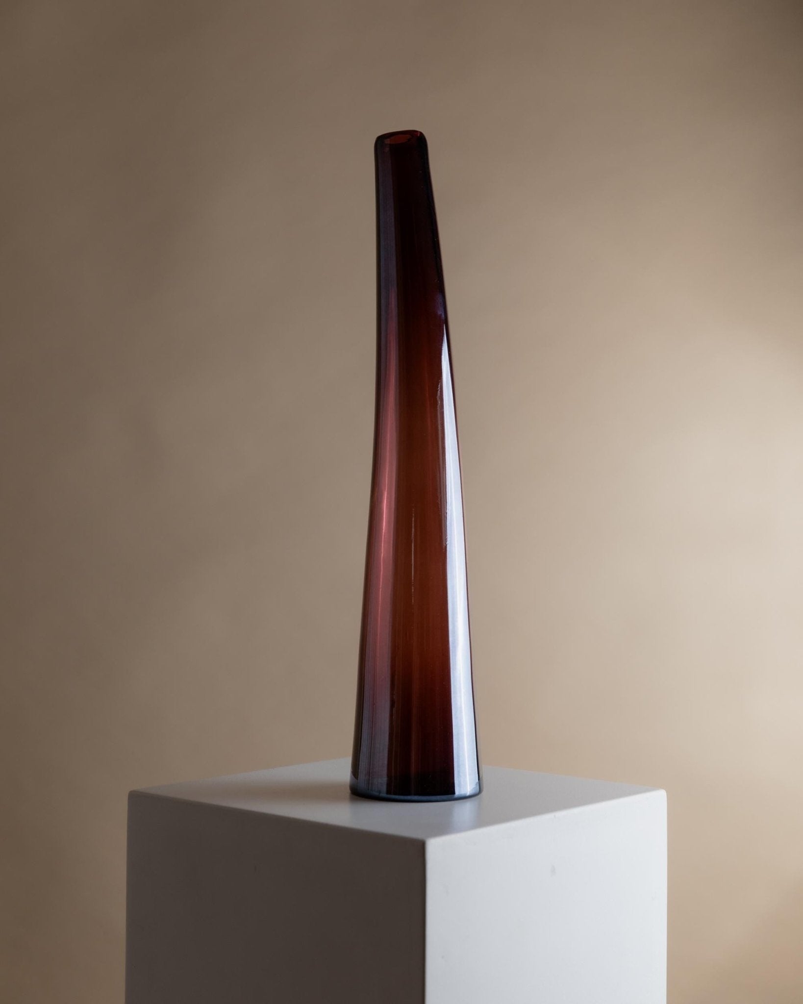 Super Large Murano Glass Vase - Purple and Dark Red, tall narrow Tube - Mid Century Design Italy 1970s - Table Decoration, Unique Gift Idea_Bottega Jacobs