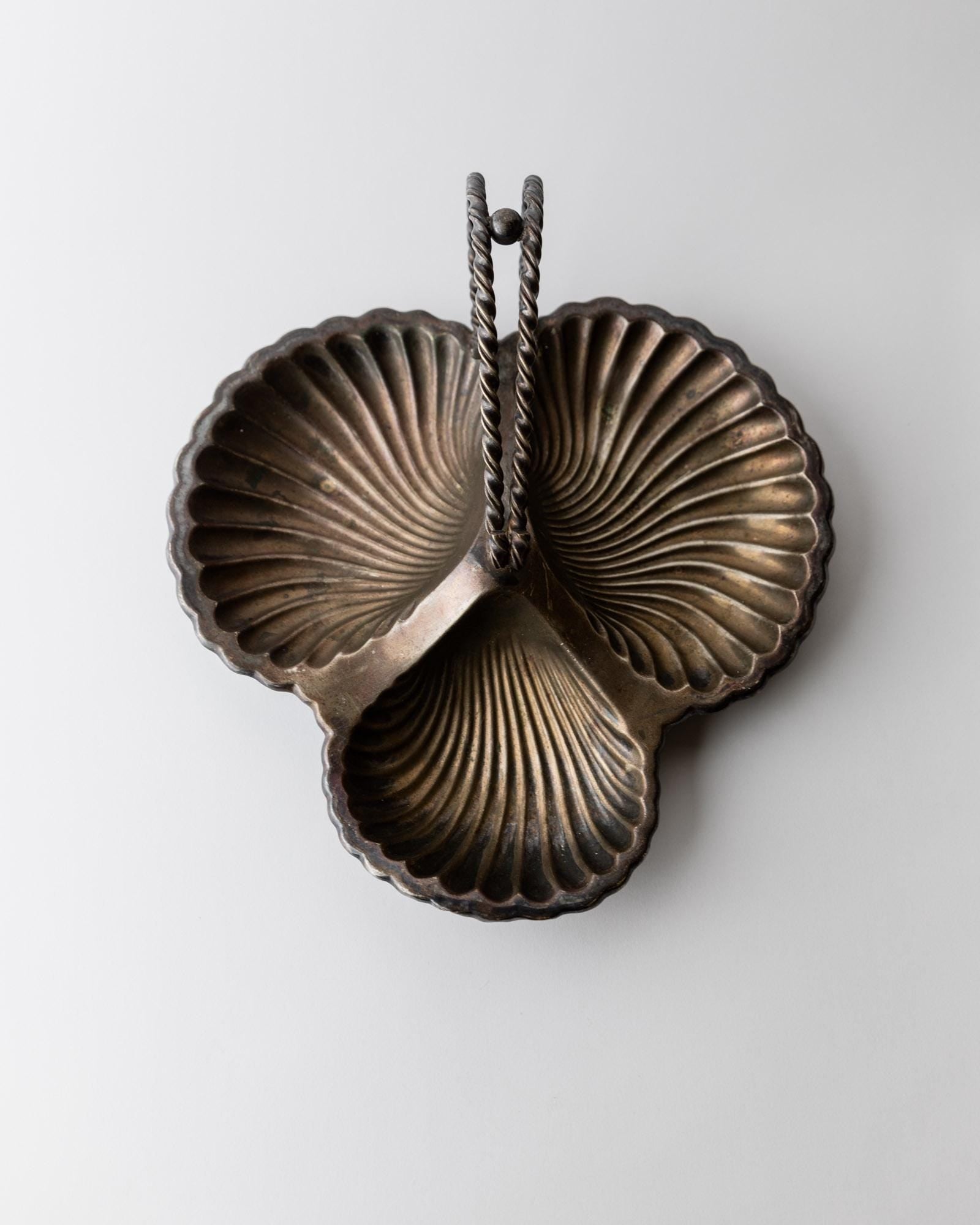 Vintage 1900 Silver Plated Centerpiece Bowl by Mappin and Webb England, Three Shaped Shell Form with Handle, Elegant Table Decor, Gift Idea_Bottega Jacobs