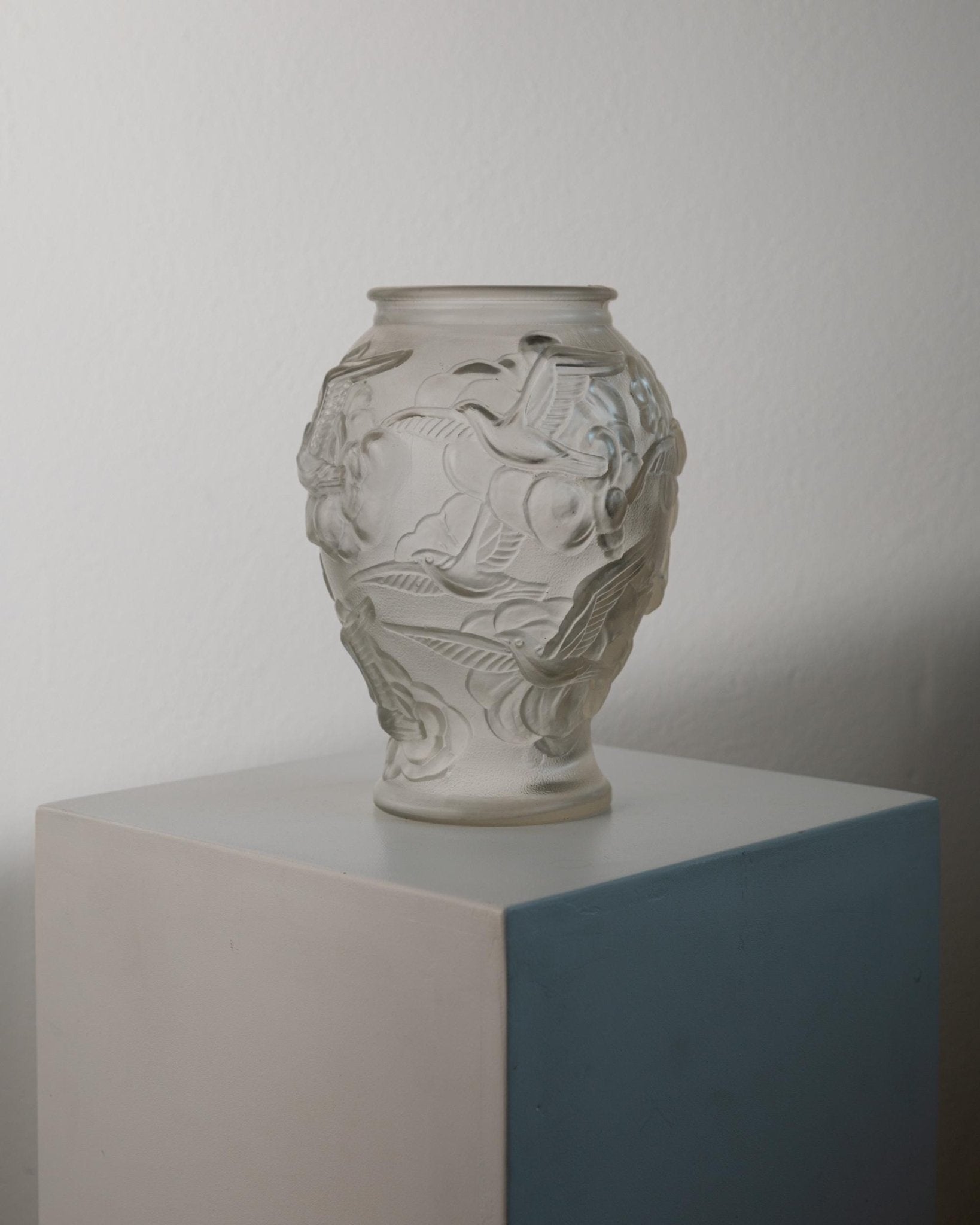 Vintage 1930s Art Deco Pressed Glass Vase by Josef Inwald, Czech, Swallow Relief, Frosted Glass, Antique Home Decor, Timeless Gift Idea_Bottega Jacobs