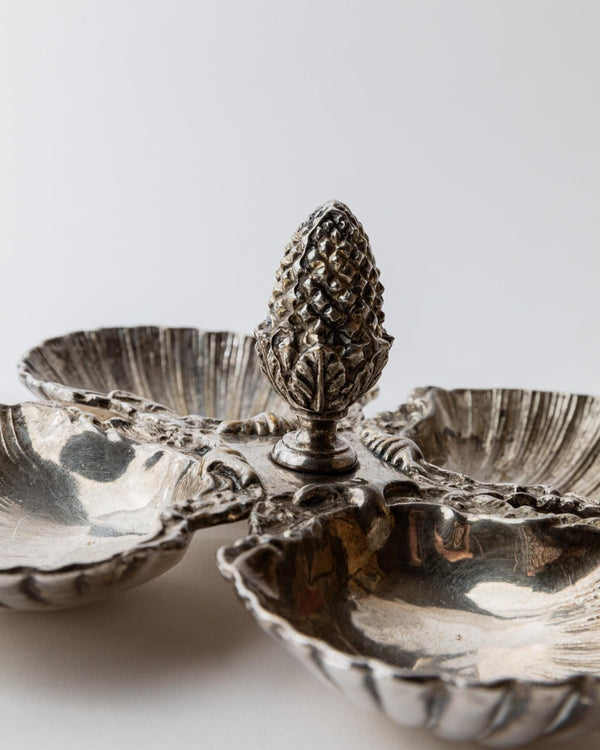 Vintage 1930s Silver Plated Bowl Centerpiece, Four Small Shell Dishes with Pinecone Handle, Elegant Art Deco Table Decor, Timeless Gift Idea_Bottega Jacobs