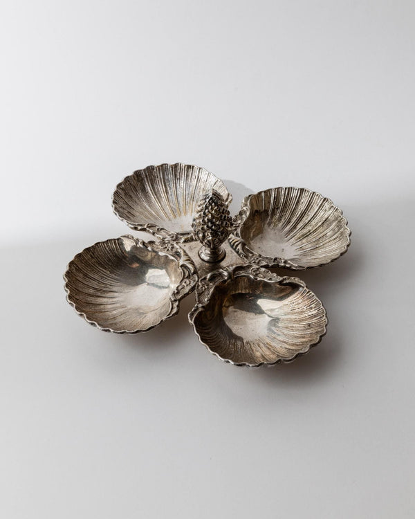 Vintage 1930s Silver Plated Bowl Centerpiece, Four Small Shell Dishes with Pinecone Handle, Elegant Art Deco Table Decor, Timeless Gift Idea_Bottega Jacobs