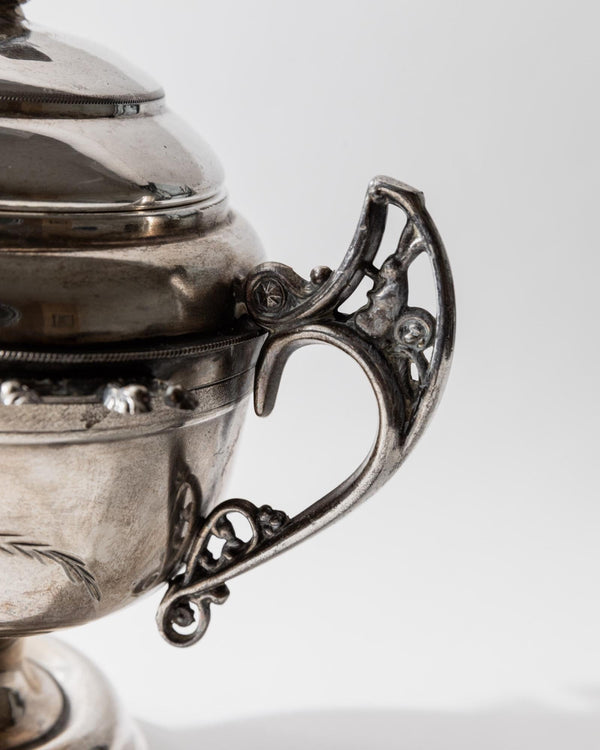 Vintage 1930s Silver Plated Footed Bowl with Lid by Warren Rogers New York, Bird and Ornate Details, Elegant Decor, Timeless Gift Idea_Bottega Jacobs