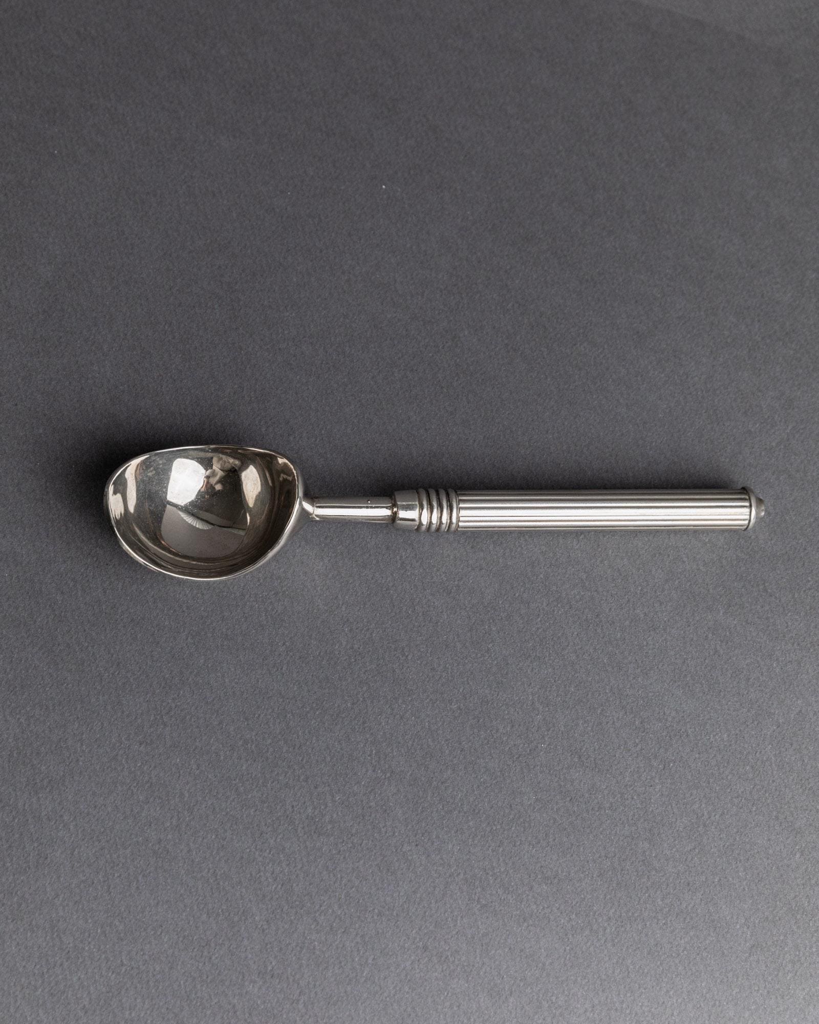 Vintage 1930s Silver Plated Ice Cream Scoop, Classic Elegant Design for Desserts and Creams, Timeless Table Accessory, Noble Gift Idea_Bottega Jacobs