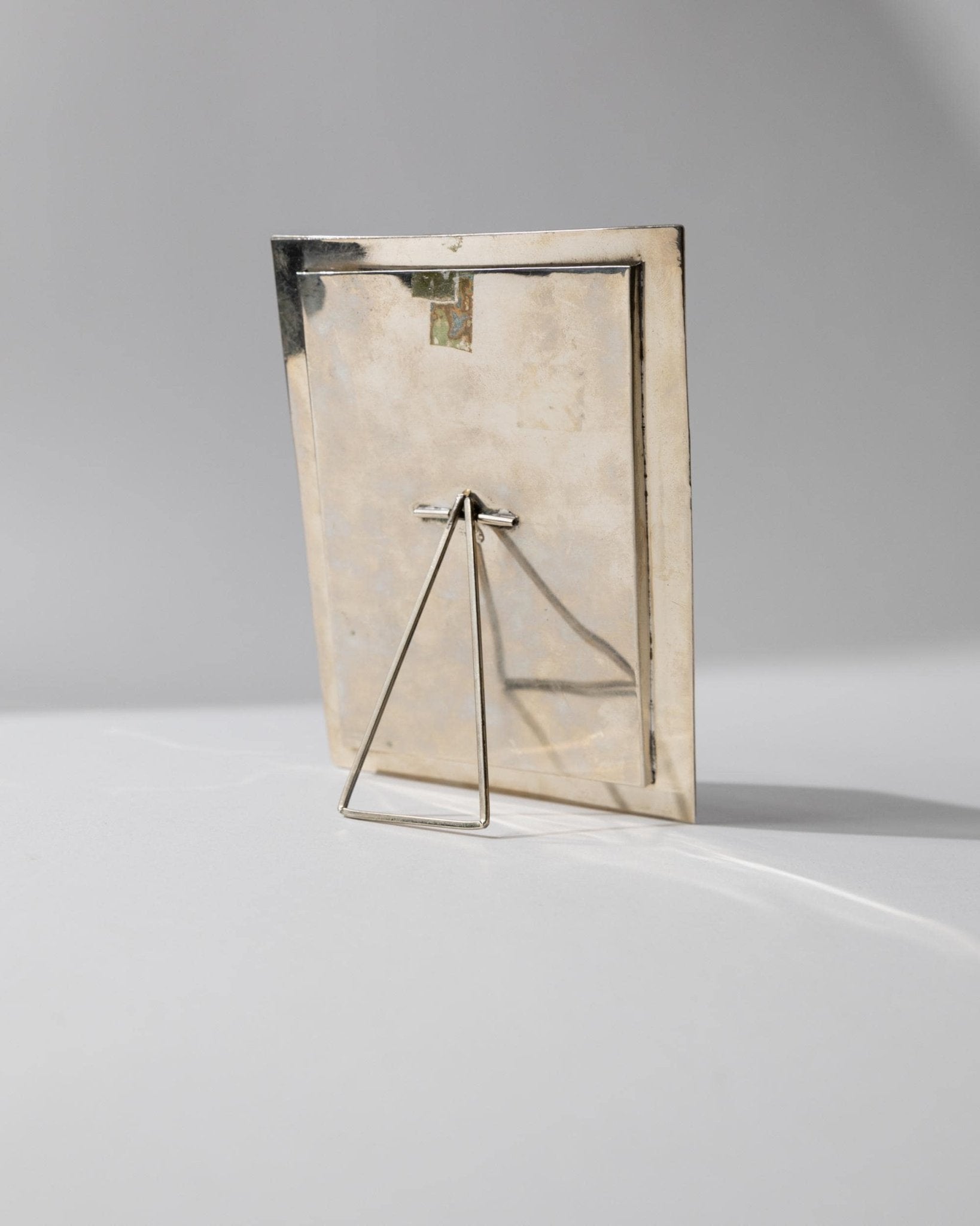 Vintage 1950s Alpaca Silver Picture Frame, Mother of Pearl Details with Oval Photo Opening, Elegant Table Accent, Timeless Gift Idea_Bottega Jacobs