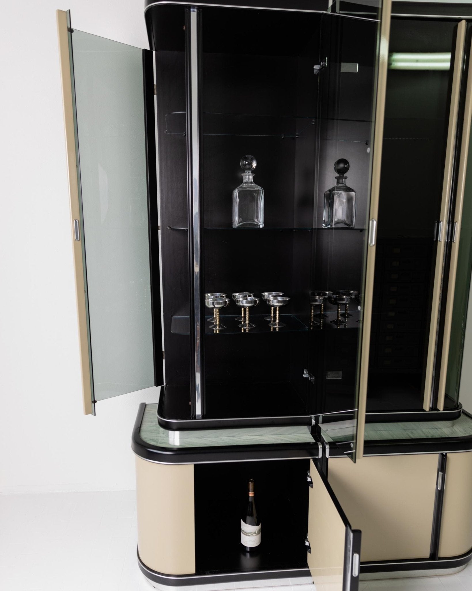 Vintage 1950s Art Deco Bar Cabinet, Lacquered Wood, Green Marble, Aluminium, Curved Smoked Glass, Large Statement Vitrine, Luxury Interior_Bottega Jacobs