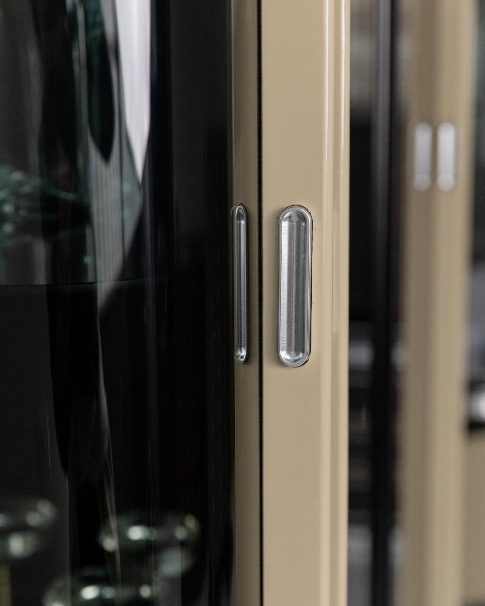 Vintage 1950s Art Deco Bar Cabinet, Lacquered Wood, Green Marble, Aluminium, Curved Smoked Glass, Large Statement Vitrine, Luxury Interior_Bottega Jacobs