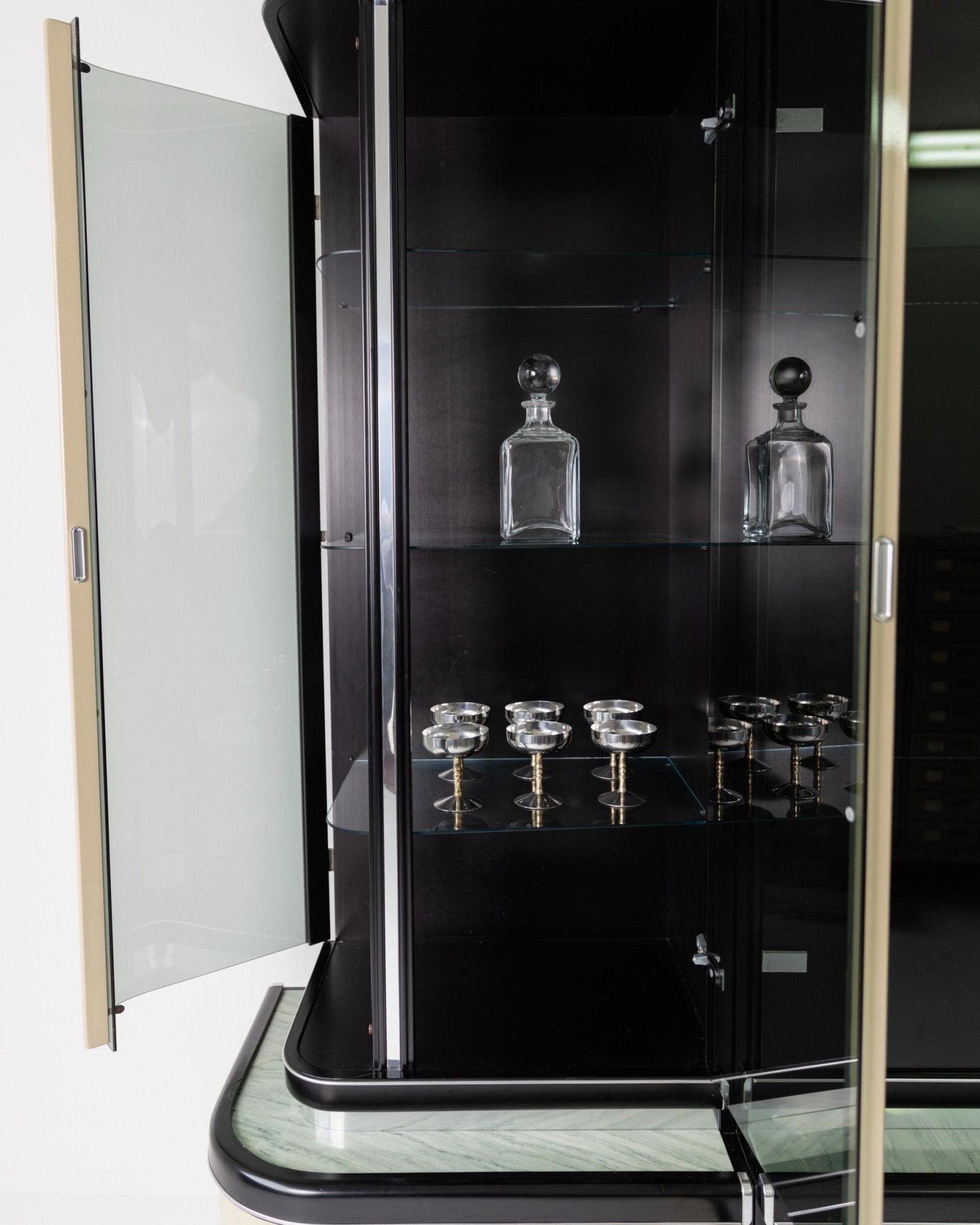 Vintage 1950s Art Deco Bar Cabinet, Lacquered Wood, Green Marble, Aluminium, Curved Smoked Glass, Large Statement Vitrine, Luxury Interior_Bottega Jacobs