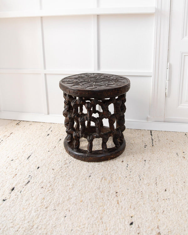 Vintage 1950s Bamileke stool - hand - carved table from Cameroon - African art - Handmade, Boho Furniture, gift idea_Bottega Jacobs