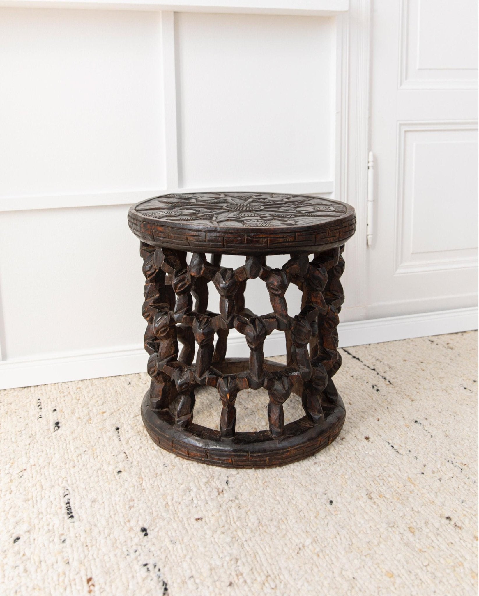 Vintage 1950s Bamileke stool - hand - carved table from Cameroon - African art - Handmade, Boho Furniture, gift idea_Bottega Jacobs