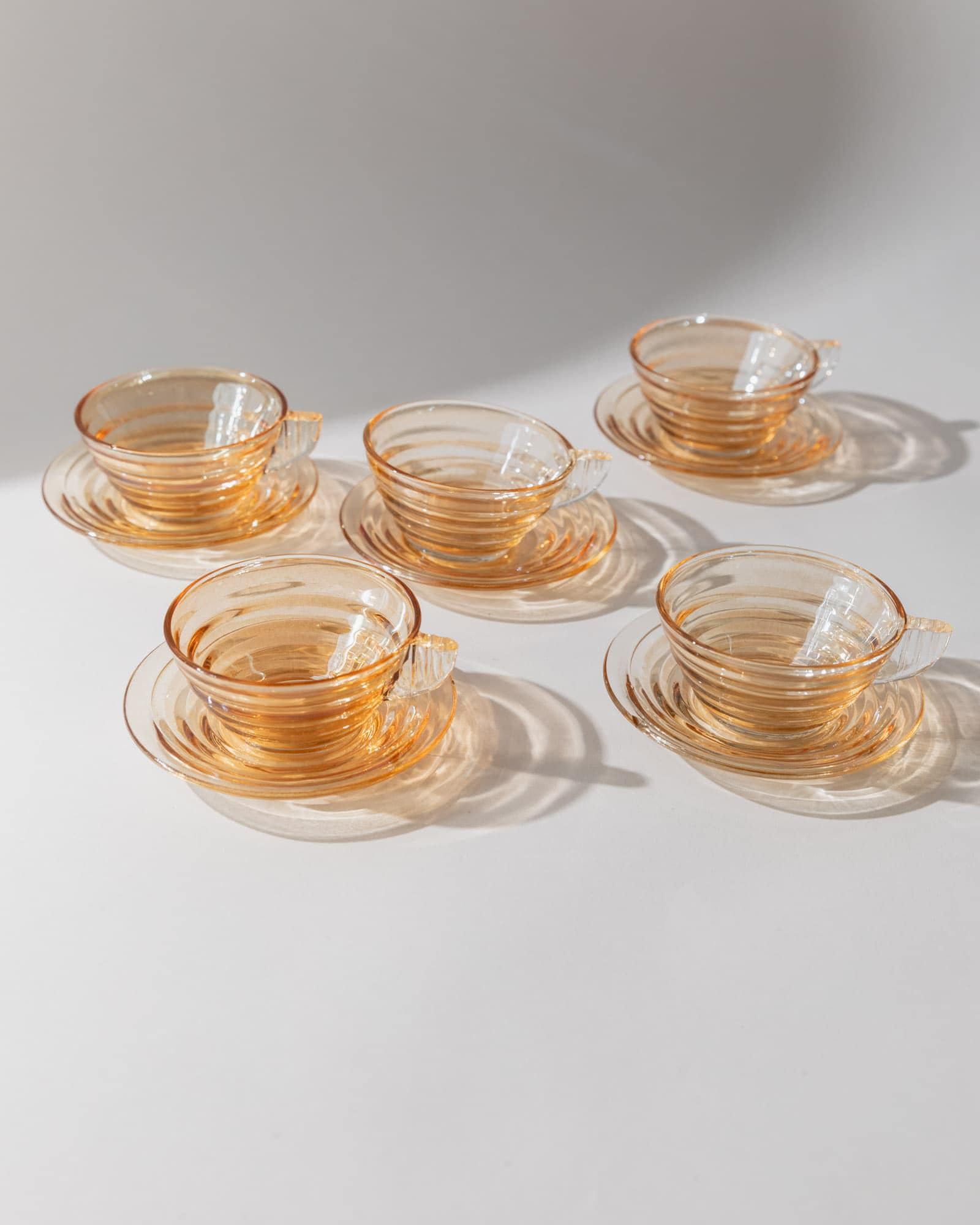 Vintage 1950s Glass Coffee Cups, Set of 5, Apricot Iridescent Ribbed Glass with Saucers, Italian Gondolo Design, Table Decor, Gift Idea_Bottega Jacobs