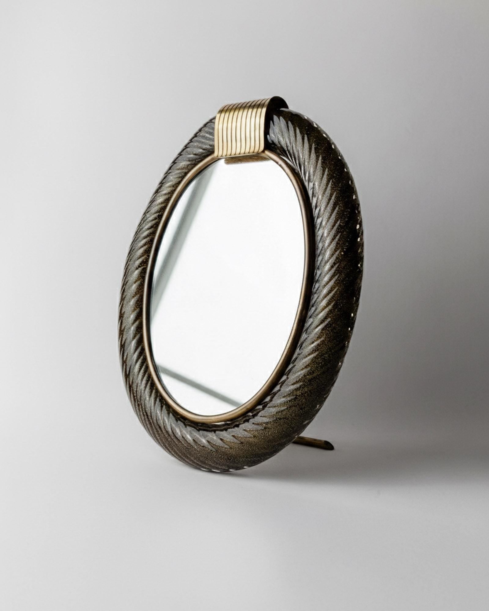 Vintage 1950s Murano Glass Picture Frame, Oval Hand Blown Curved Glass by Barovier & Toso golden Sparkles, Brass Details , Elegant Gift Idea_Bottega Jacobs