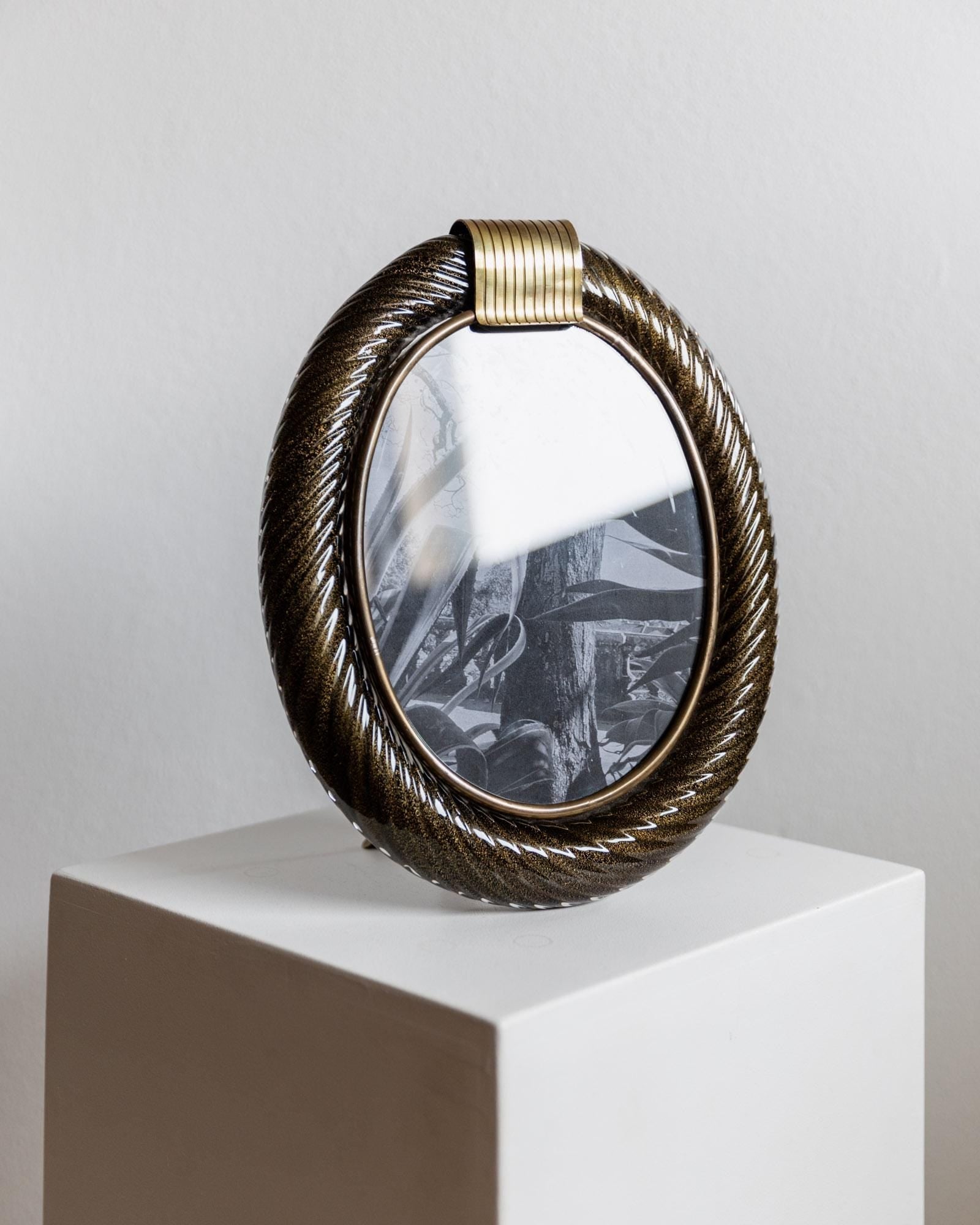 Vintage 1950s Murano Glass Picture Frame, Oval Hand Blown Curved Glass by Barovier & Toso golden Sparkles, Brass Details , Elegant Gift Idea_Bottega Jacobs