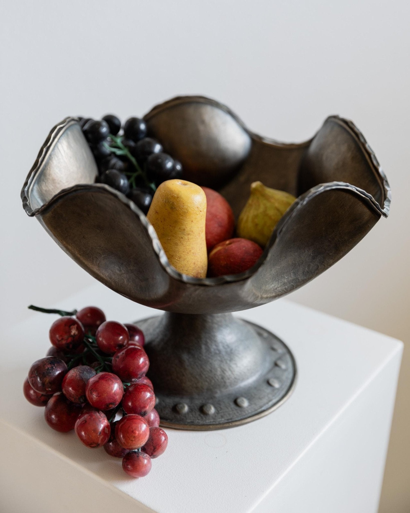 Vintage 1950s Silver Plated Copper Bowl, Handcrafted Footed Design with Curved Form, Elegant Timeless Table Decor, Gift Idea_Bottega Jacobs
