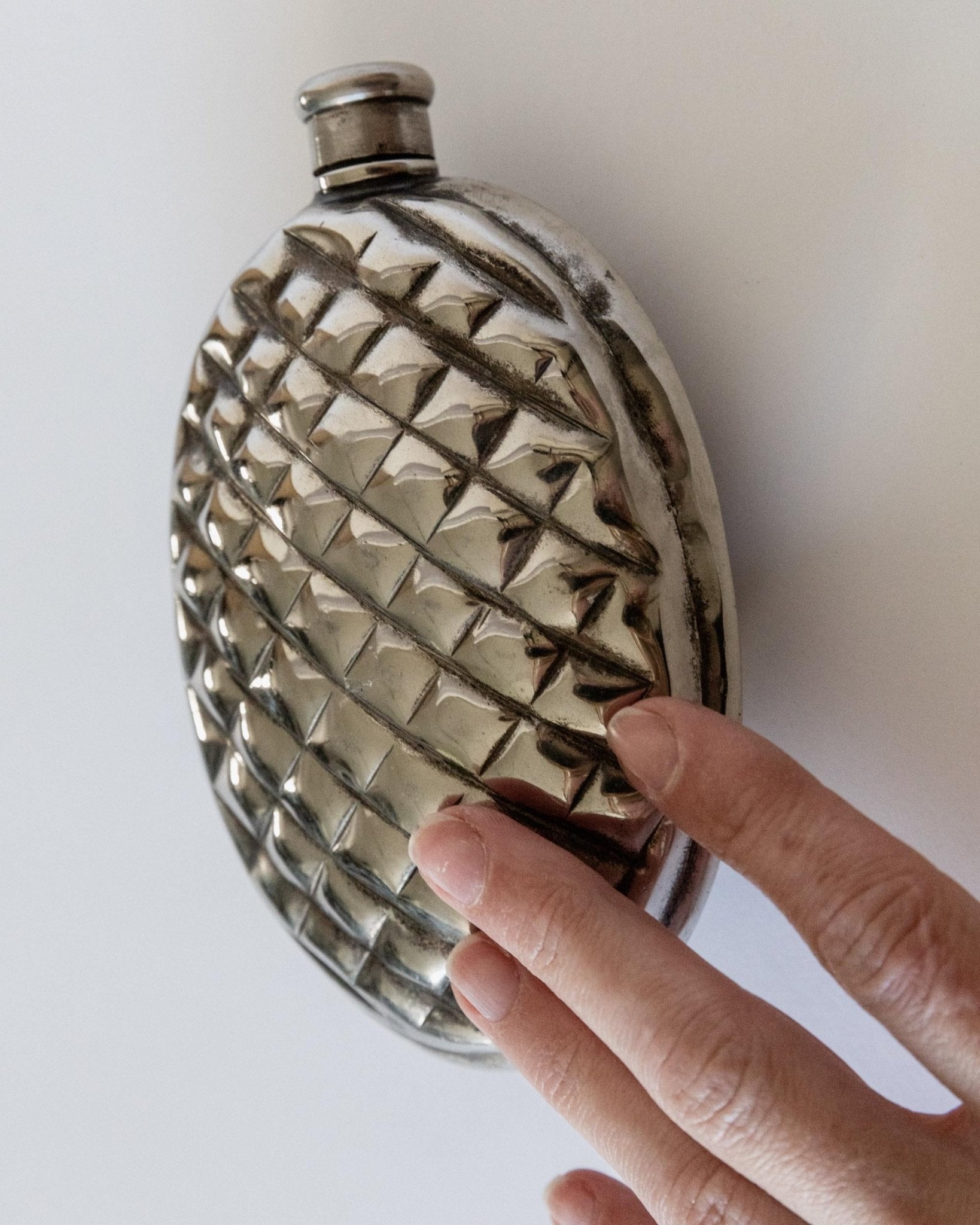 Vintage 1950s Silver Plated Flask, Pinecone Shape Metal Design, Unique Bar Accessory for Men, Retro Style Collectible, Elegant Gift Idea_Bottega Jacobs