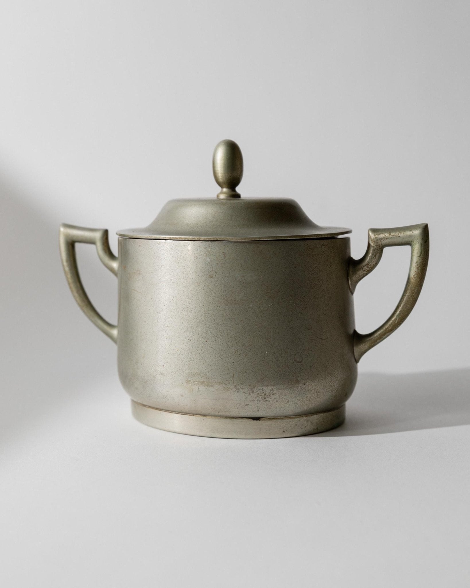 Vintage 1950s Silver Plated Lidded Box, Elegant Two Handle Design with Classic Form, Table Accent, Timeless Serving Piece, Noble Gift Idea_Bottega Jacobs