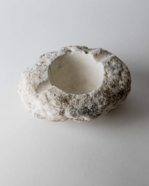 Vintage 1960s Alabaster Ashtray, Hand Carved Natural Stone with Crystalline Form, Sculptural Design, Table Accent, Timeless Gift Idea_Bottega Jacobs