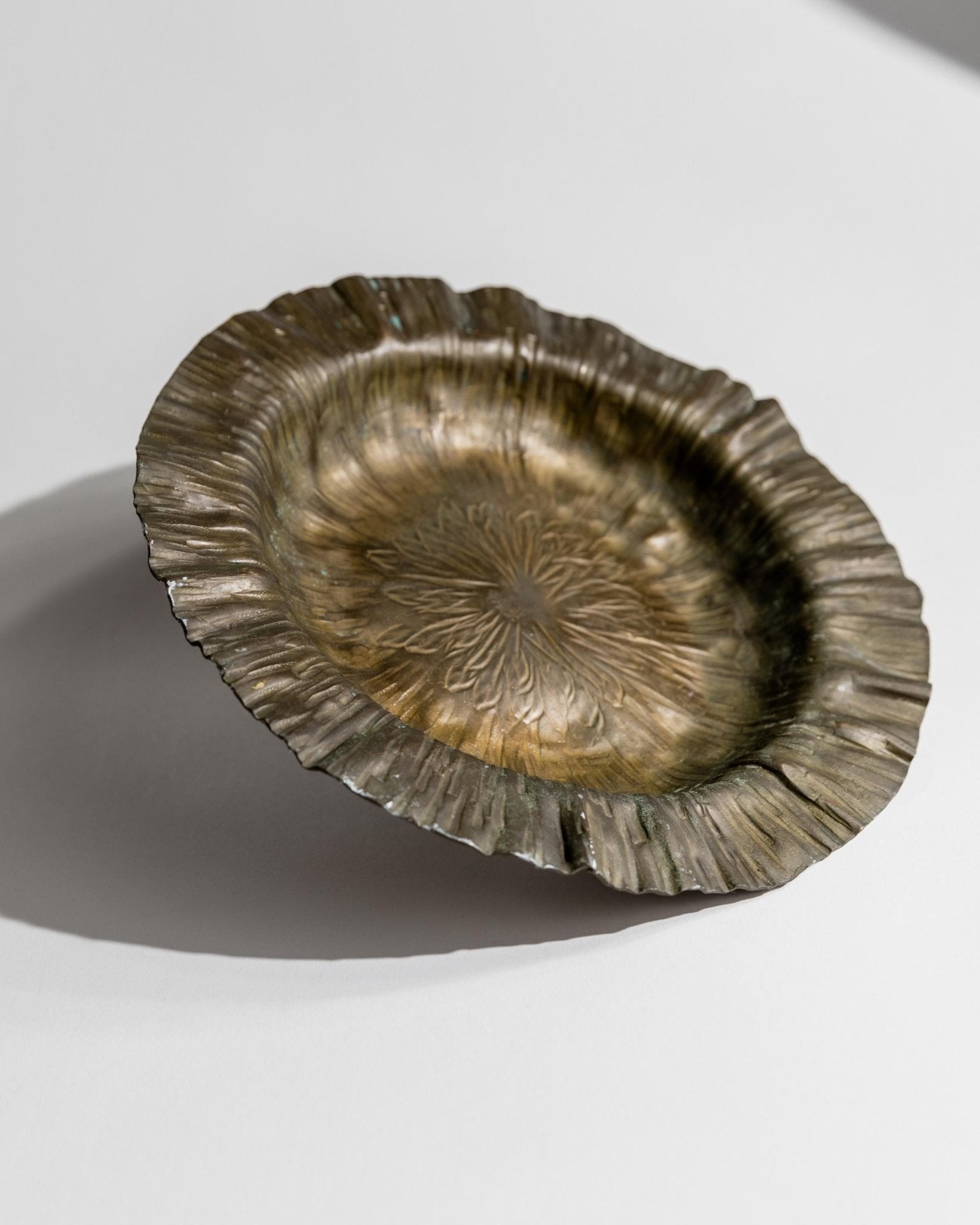 Vintage 1960s Brass Bowl, Organic Design by Marioni Italy, Flower Relief Shape, Retro Table Decor, Elegant Gift Idea_Bottega Jacobs