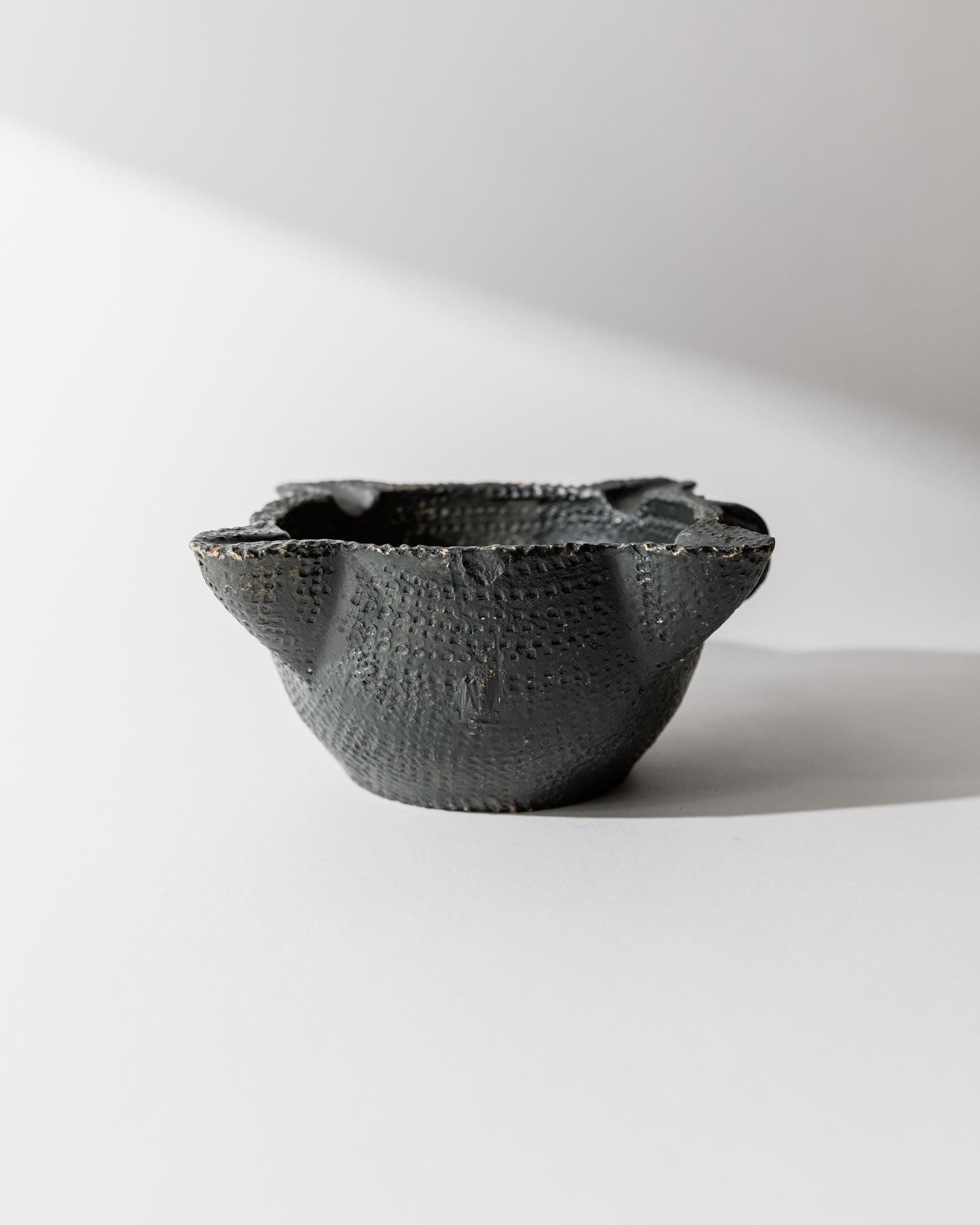 Vintage 1960s Ceramic Ashtray, Black Hand Carved Textured Design, Sculptural Organic Form, Retro Table Decor, Timeless Elegant Gift Idea_Bottega Jacobs