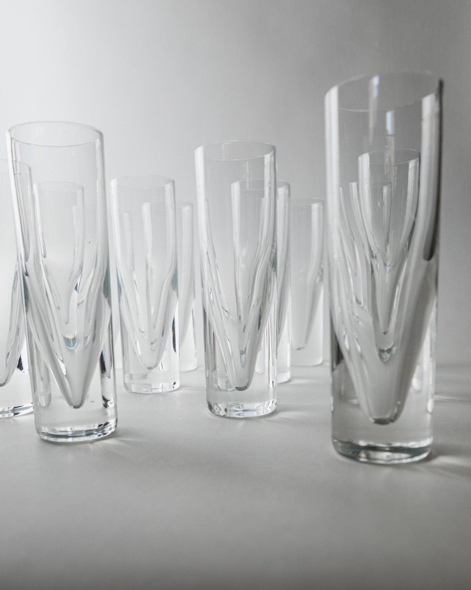 Vintage 1960s Drinking Glass Set of 12, Clear Murano Art Glass Design by Carlo Moretti Model Bullet, Italian Tableware, Elegant Gift Idea_Bottega Jacobs