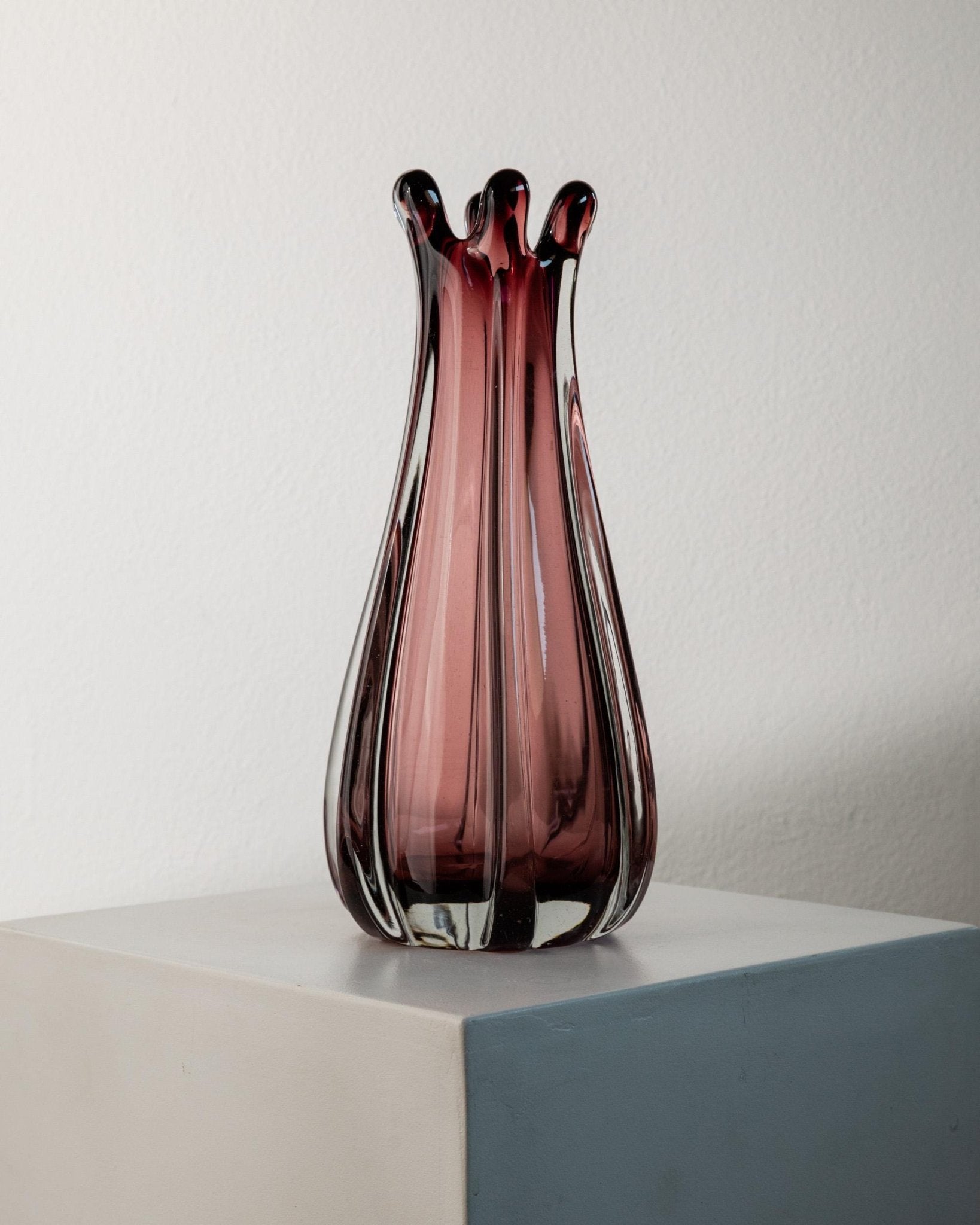 Vintage 1960s Large Murano Glass Vase, Organic Form in Berry Tone, Hand Blown Italian Art Glass, Sculptural Home Decor, Timeless Gift Idea_Bottega Jacobs