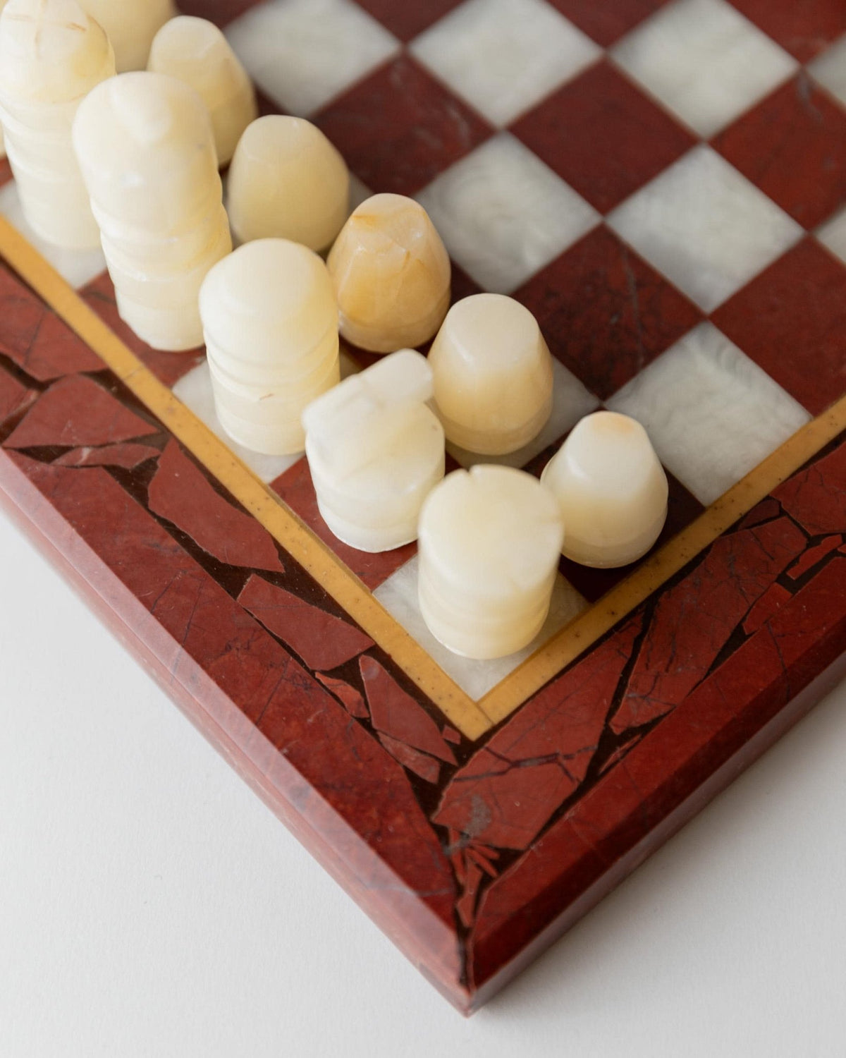 Vintage 1960s Marble Chess Set, Cream, Burgundy and Gold Marble Board with Metal Inlay, Stone Chess Pieces, Timeless Game Design, Gift Idea_Bottega Jacobs