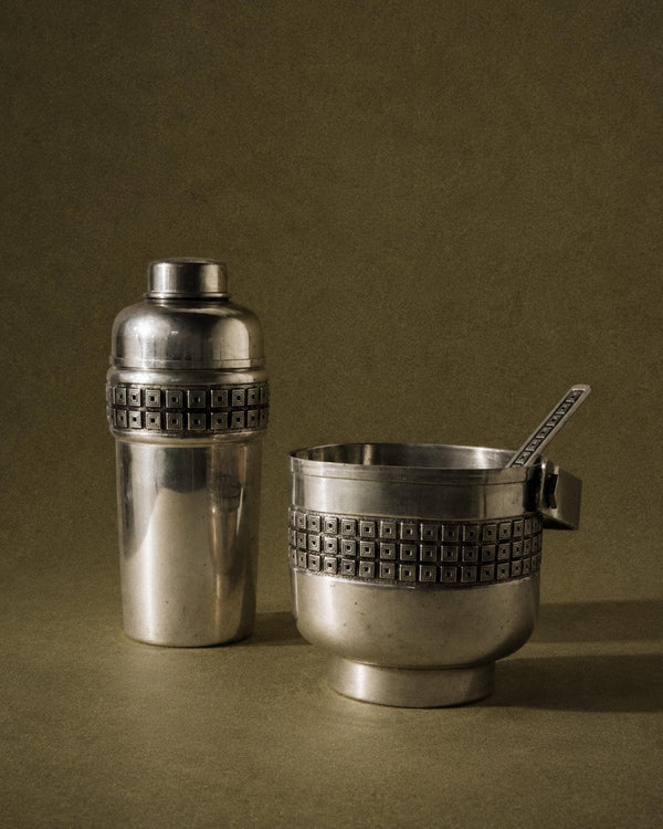 Vintage 1960s Pewter Cocktail Set, Shaker with Strainer Lid and Ice Bucket with Scoop, Art Deco Pattern Design, Elegant Barware, Gift Idea_Bottega Jacobs