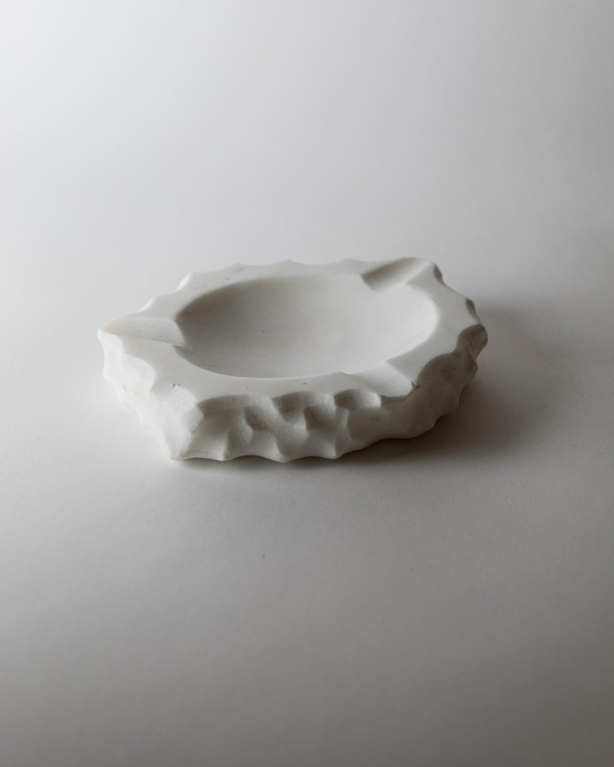 Vintage 1960s white Marble Ashtray, Hand Carved Natural Stone with Brutalist Sculptural Form, Mid Century Design, Table Accent, Gift Idea_Bottega Jacobs