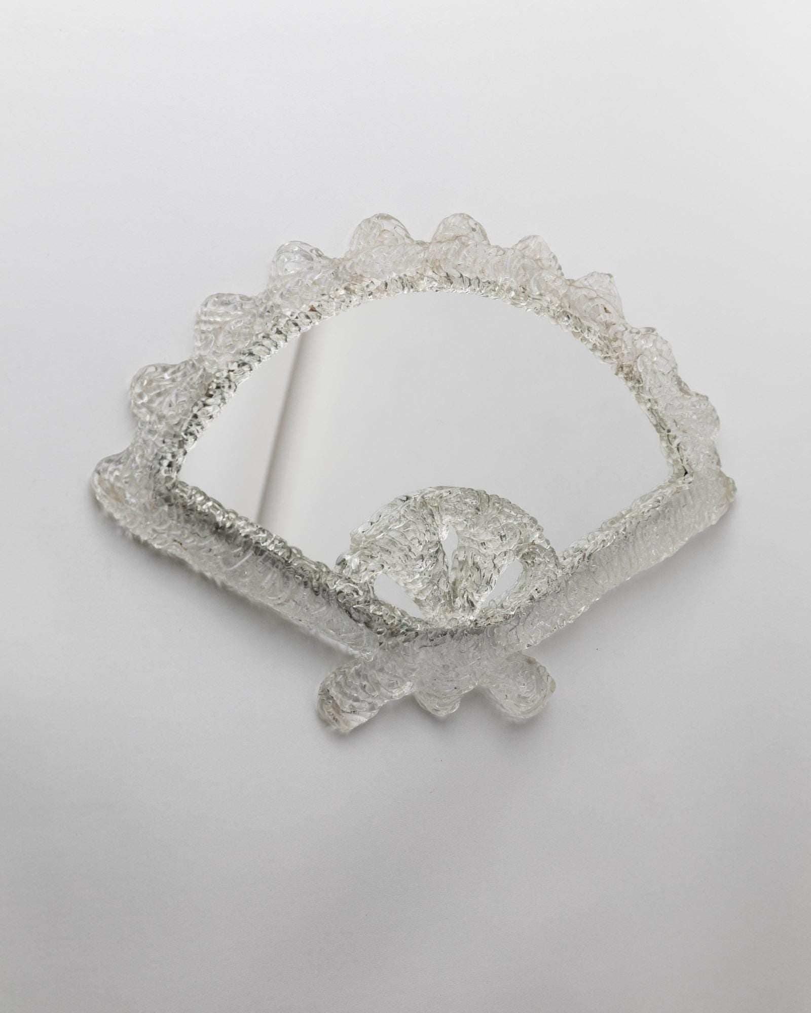 Vintage 1970s Bakelite Wall Mirror, Clear Fan Shaped Design with Textured Rim, Decorative Retro Wall Accent, Home Decor, Elegant Gift Idea_Bottega Jacobs