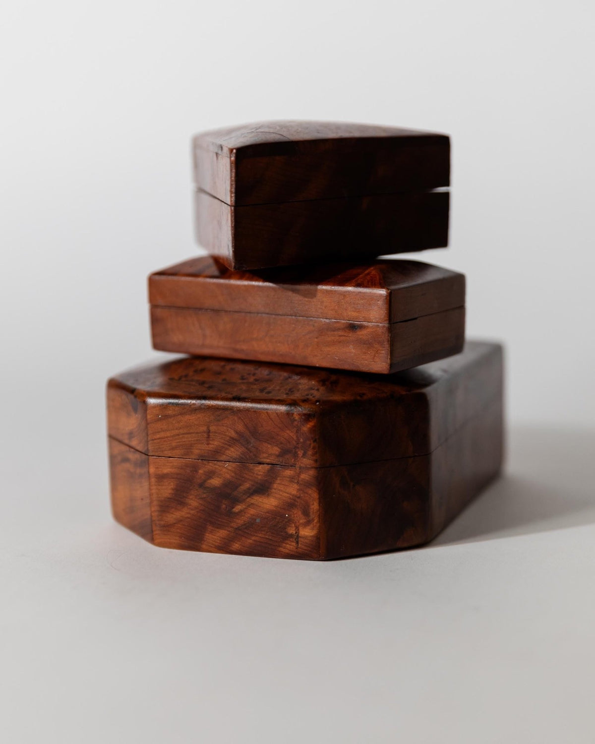 Vintage 1970s Burl Wood Desk Set of 3 Boxes, Different Sculptural Shapes, Mid Century Wooden Storage, Elegant Office Accessories, Gift Idea_Bottega Jacobs