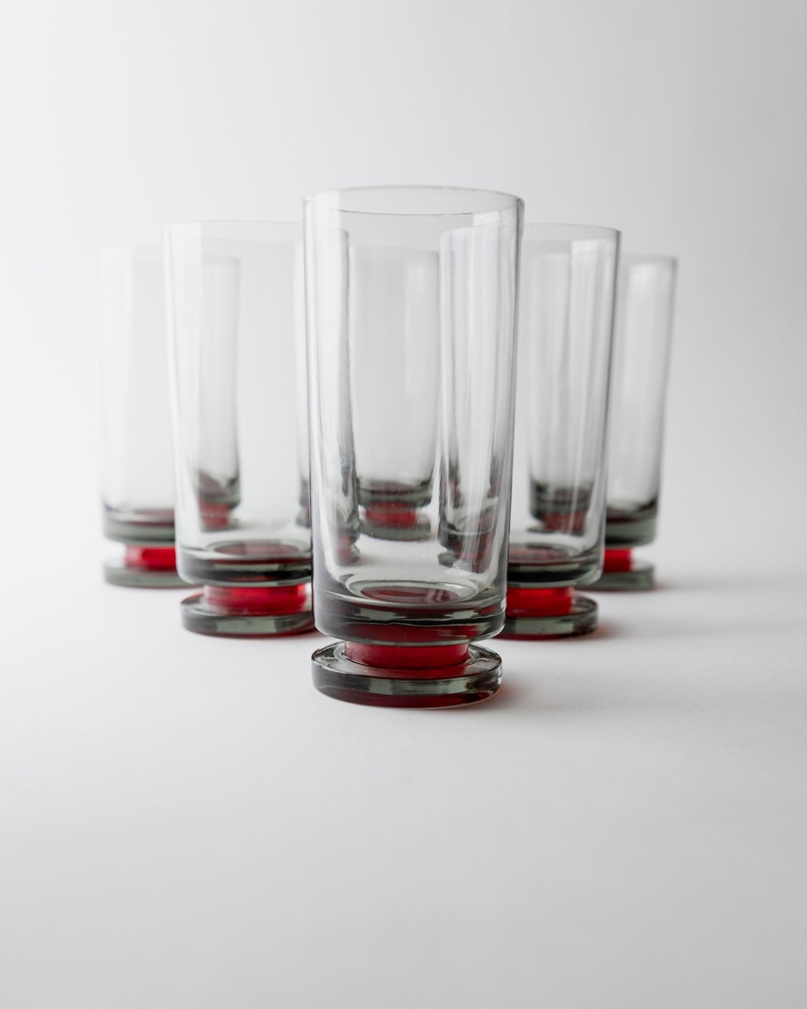Vintage 1970s Drinking Glasses Set of 6, Grey Glass with Red Stem, Champagne Flutes, Wine or Water Glasses, Table Decor, Elegant Gift Idea_Bottega Jacobs