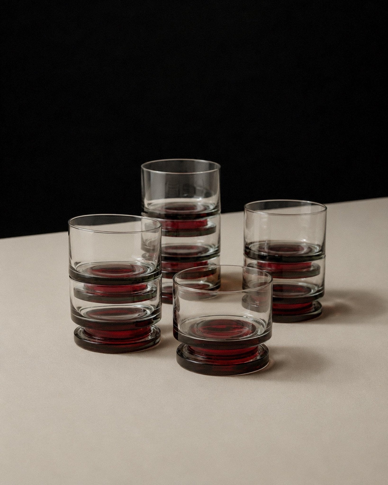 Vintage 1970s Drinking Glasses Set of 8, Grey Glass with Red Stem, Wide Bowls for Champagne Wine or Desserts, Retro Table Decor, Gift Idea_Bottega Jacobs