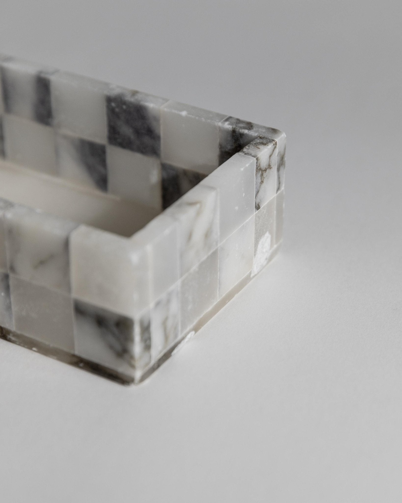 Vintage 1970s Marble Smoking Set, 2 Ashtrays and 1 Cigarette Box, Grey White Checkered, Table Decor, Elegant Gift Idea_Bottega Jacobs