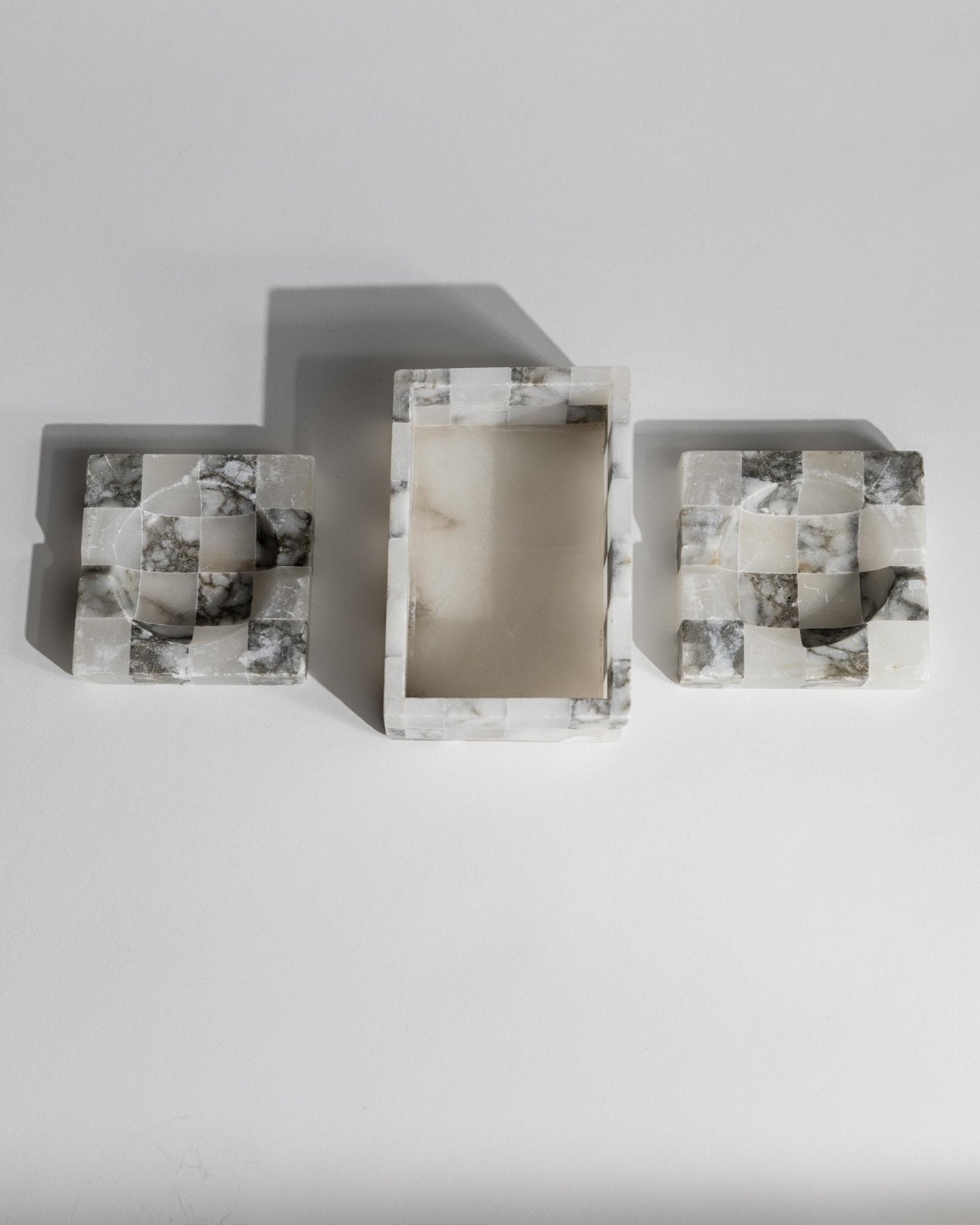 Vintage 1970s Marble Smoking Set, 2 Ashtrays and 1 Cigarette Box, Grey White Checkered, Table Decor, Elegant Gift Idea_Bottega Jacobs