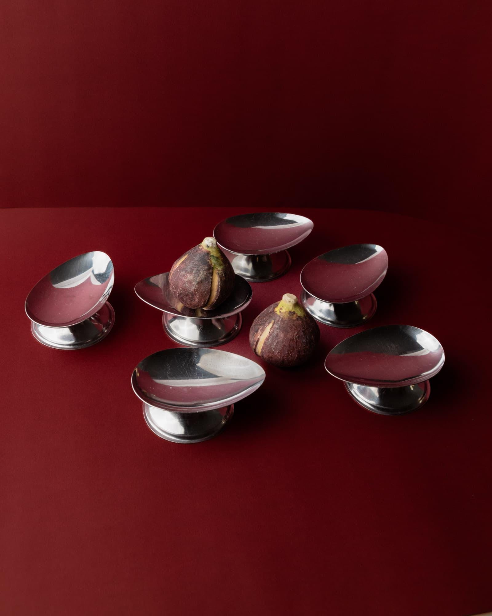 Vintage 1970s Stainless Steel Bowls, Set of 6, Eggshaped Design for Caviar Avocado Butter or Sauces, Elegant Table Decor, Noble Gift Idea_Bottega Jacobs