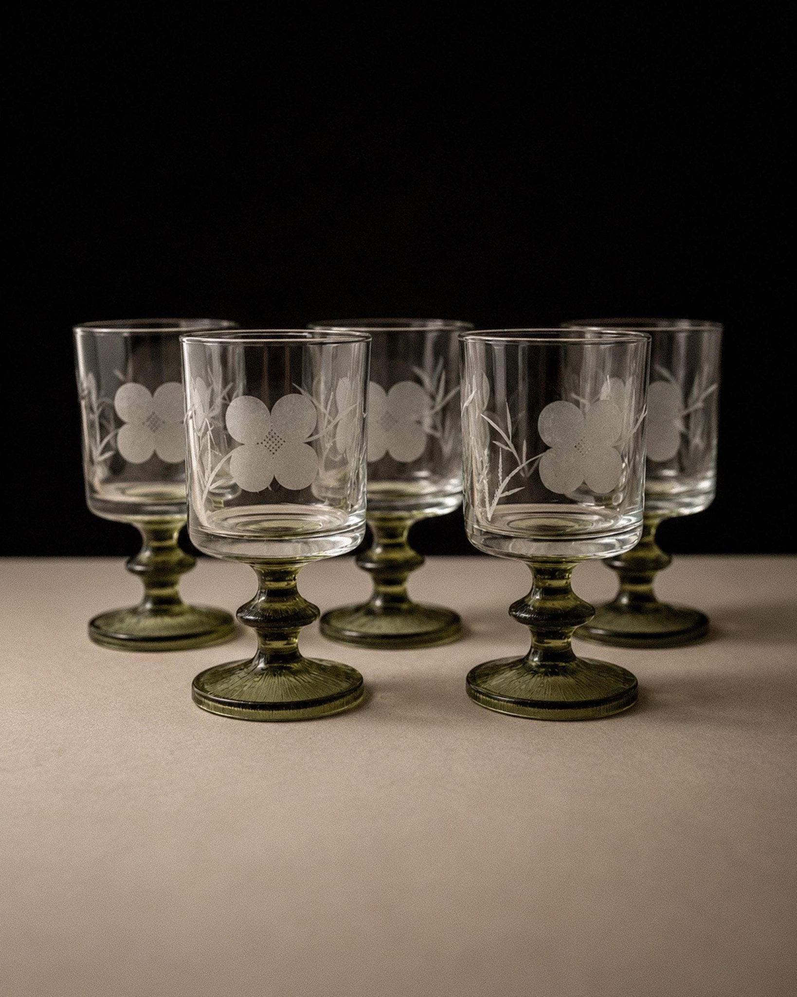 Vintage 1970s Wine Glasses Set of 5, Olive Green Stems with Etched Floral Clear Glass Bowls, Elegant Barware Decorative Tableware, Gift Idea_Bottega Jacobs