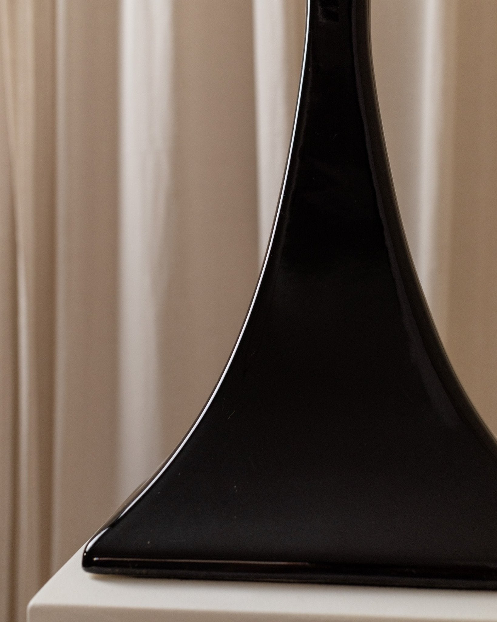 Vintage 1980s Ceramic Lamp – Black and White, Handmade in Italy, Memphis Style Modern, Retro Home Decor, Bedside Lamp, Vintage - Gift Lights - Bottega Jacobs