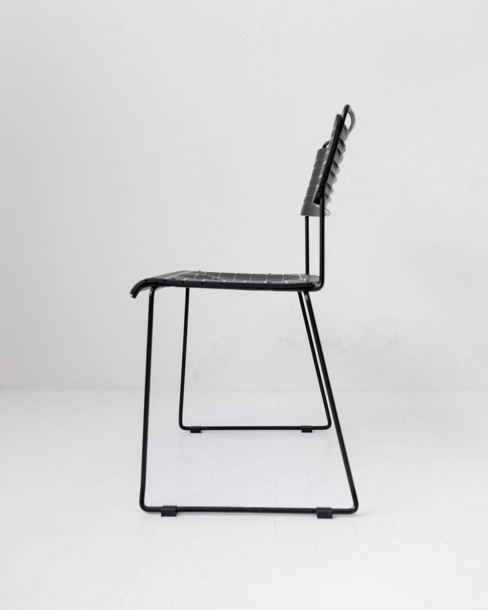 Vintage 1980s Dining Chairs, Set of 4, Postmodern Design, Black Metal and Plastic, Check Texture, Minimal Italian Design, Retro Interior_Bottega Jacobs