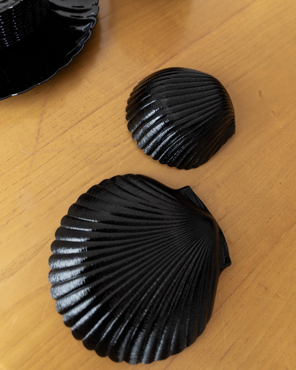 Vintage 1980s Glass Tableware Set, 25 pieces, Black Shell Design, by Arcoroc Italy, Plates, Bowls and Serving Dish, Tableware, Gift Idea_Bottega Jacobs