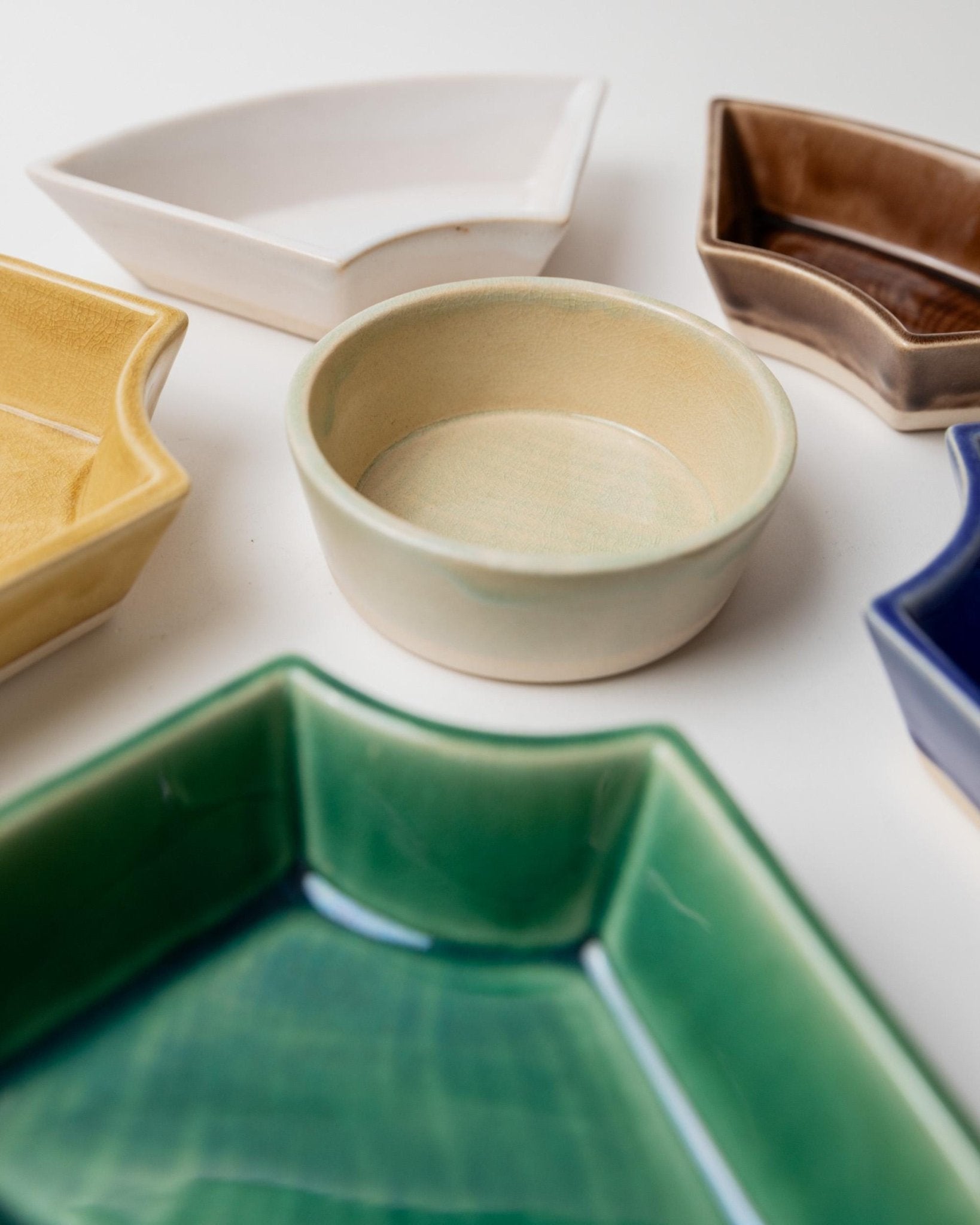 Vintage 1980s Japanese Studio Pottery Snack Bowl Set, Rare Ceramic Serving Set with Outer Shell and Integrated Tray, Tableware Gift Idea_Bottega Jacobs
