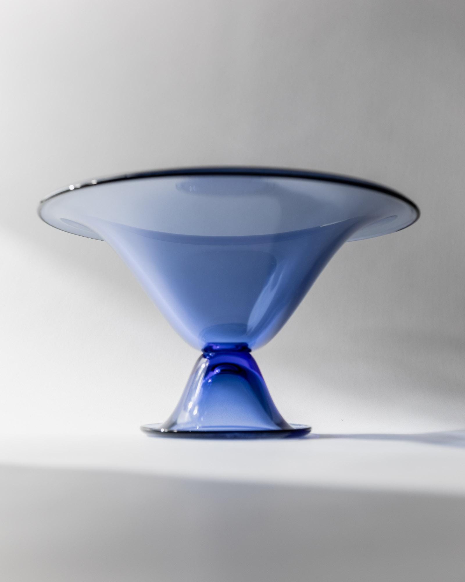 Vintage 1980s Murano Glass Bowl, Royal Blue Footed Design, Italian Art Glass, Elegant Fruit or Sweets Bowl, Retro Gift Idea_Bottega Jacobs