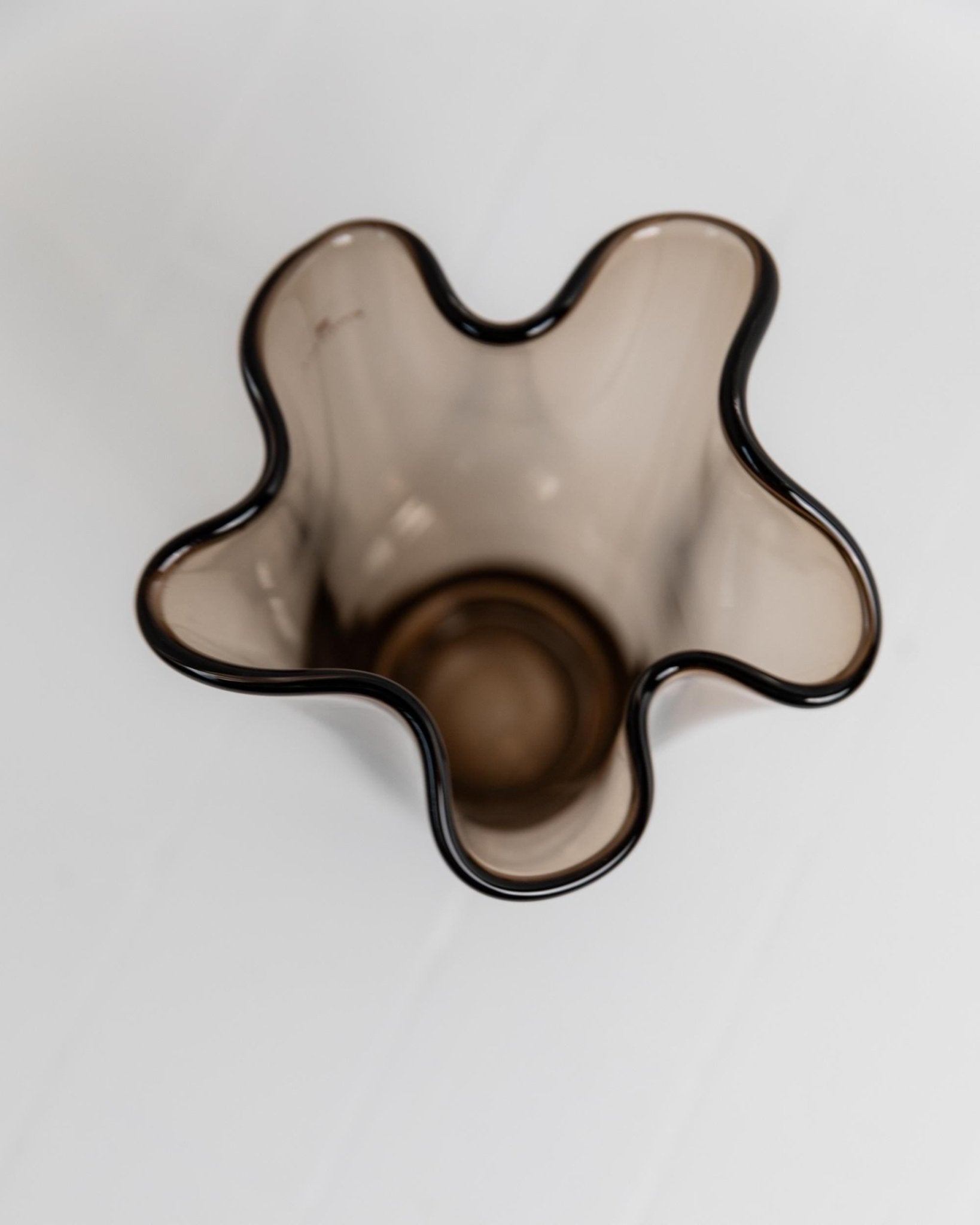 Vintage 1980s Murano Glass Vase, Smoky Brown Organic Wavy Form, Sculptural Italian Glass, Decorative Flower Vase, Elegant Gift Idea_Bottega Jacobs