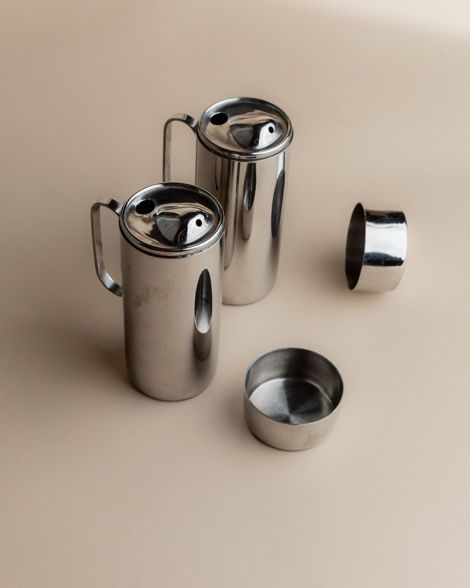 Vintage 1980s Oil and Vinegar Set, Stainless Steel with Two Lidded Jugs, Timeless Italian Design, Kitchen Decor, Elegant Gift Idea_Bottega Jacobs