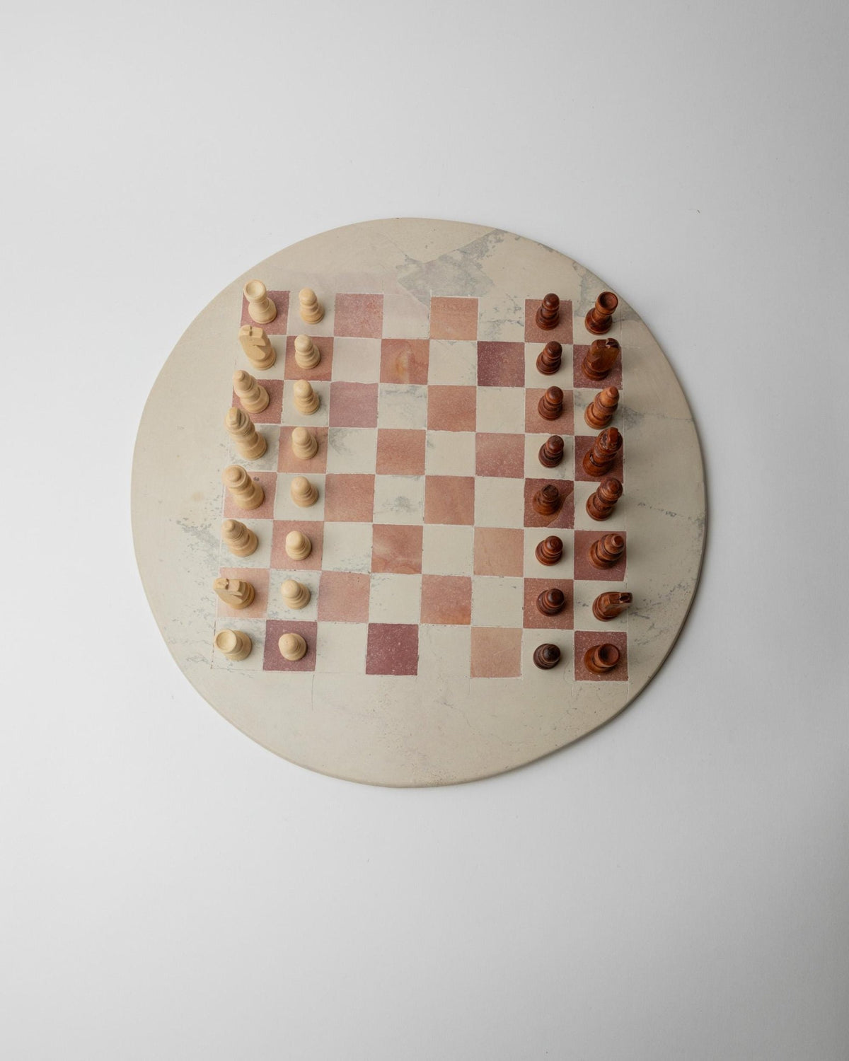 Vintage 1980s round Marble Chess Set, Beige and Rose Marble Chess Board with Wooden Pieces, Classic Strategy Game, Table Game, Gift Idea_Bottega Jacobs