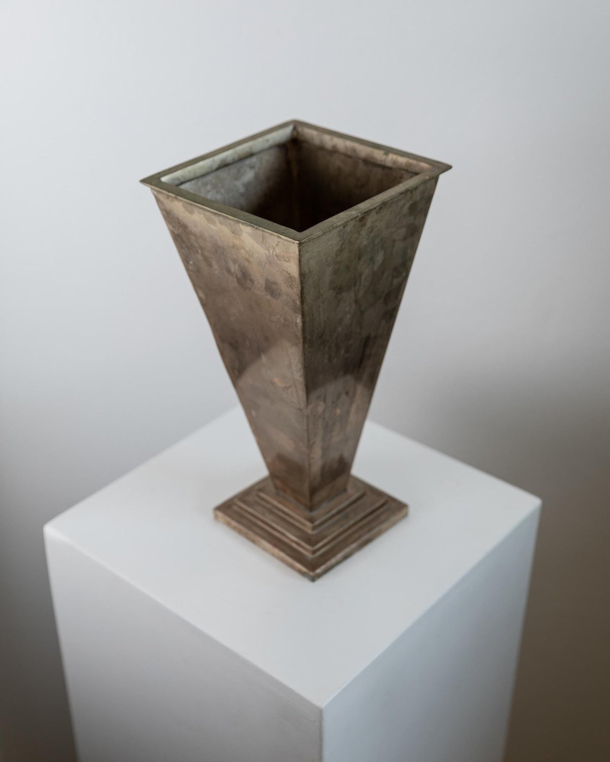 Vintage 1980s Silver Plated Pyramid Vase, Stepped Base, Beautiful Patina, Sculptural Postmodern Flower Vase, Elegant Home Decor, Gift Idea_Bottega Jacobs