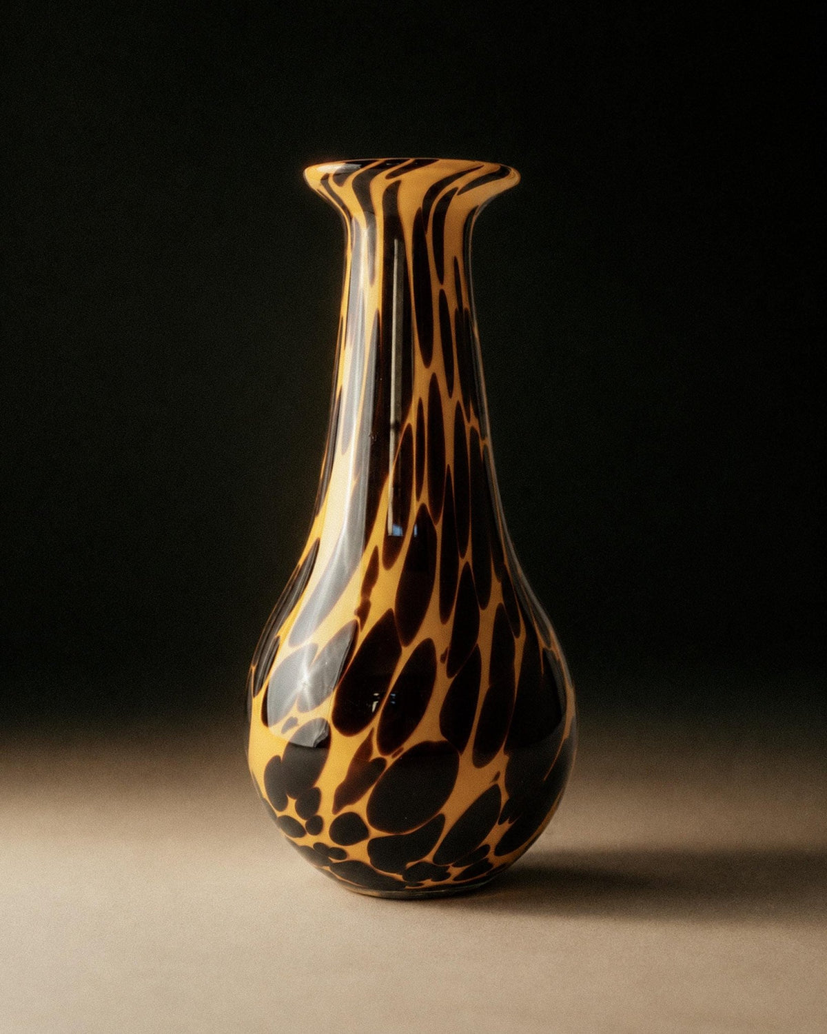 Vintage 1990s Murano Glass Vase, Yellow Art Glass with Black Dots, Postmodern Italian Design, Sculptural Flower Vase, Elegant Gift Idea_Bottega Jacobs
