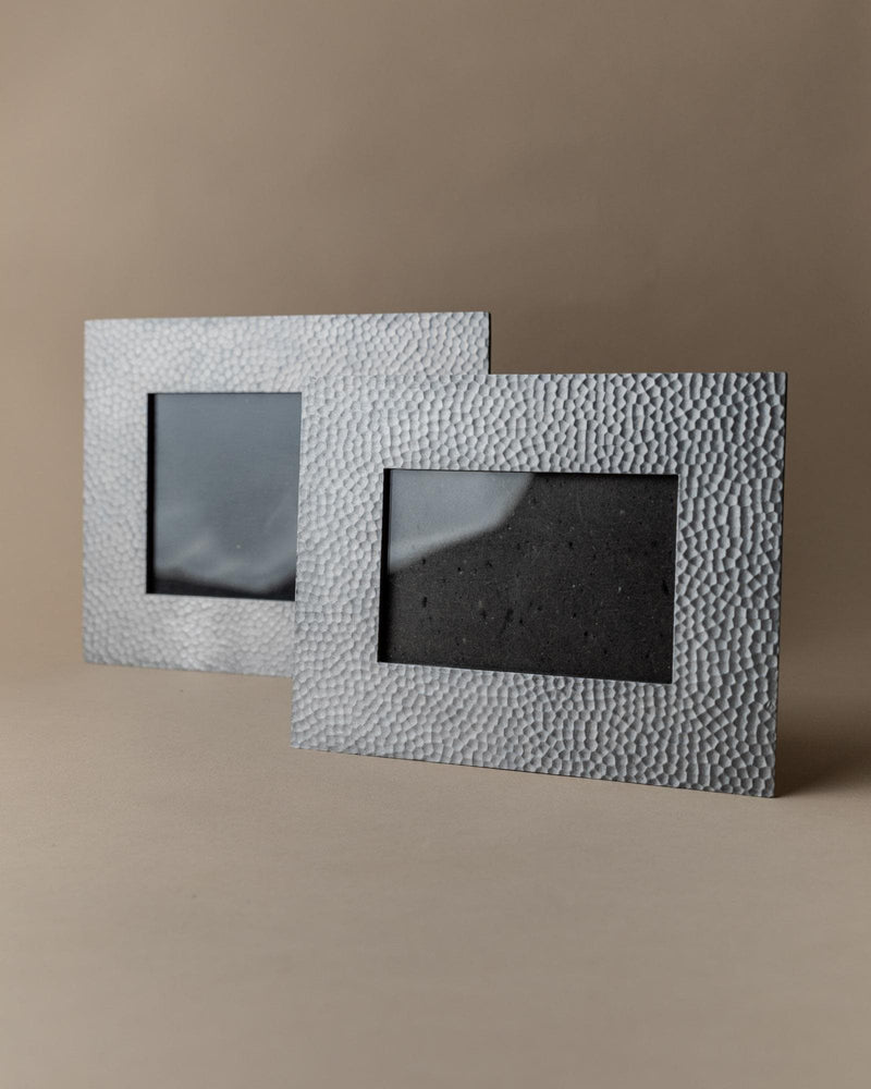 Vintage 1990s Picture Frames Set of 2, Structured Metal Design by IKEA, Vertical or Horizontal Display, Minimal Decor, Elegant Gift Idea_Bottega Jacobs